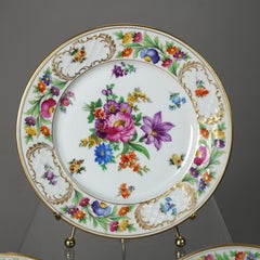 Set of Twelve Bavarian Schumann Floral China Luncheon Plates 20th C