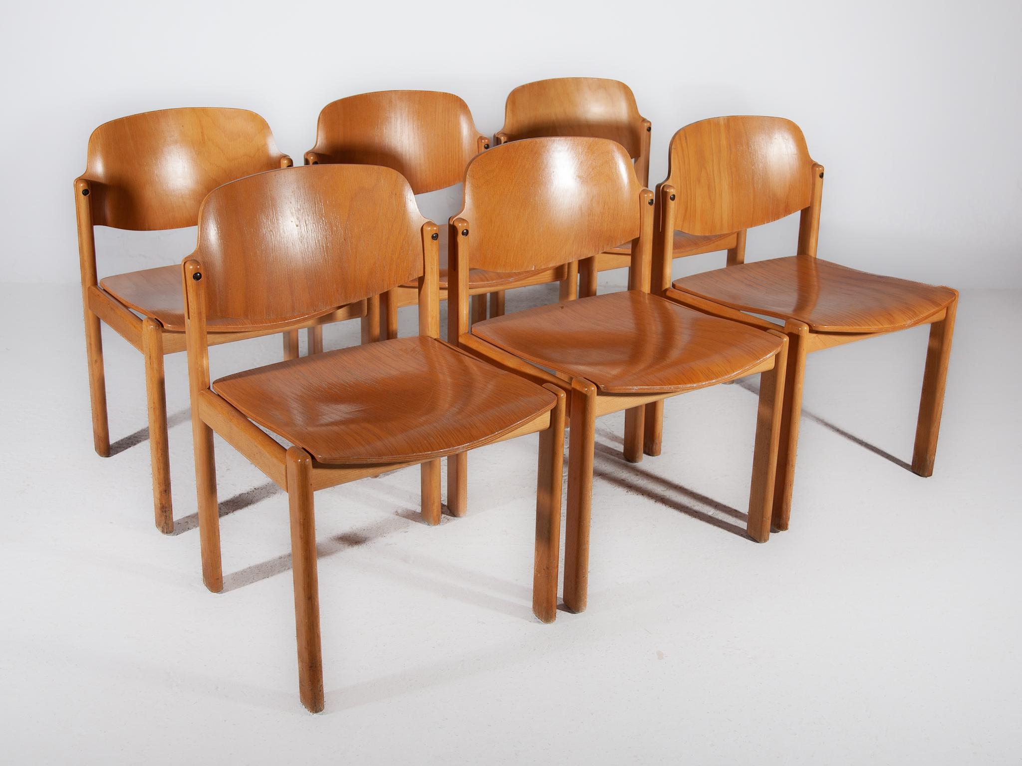 Set of Twelve Beech Wood Dining Chairs, Germany 1970s For Sale 5