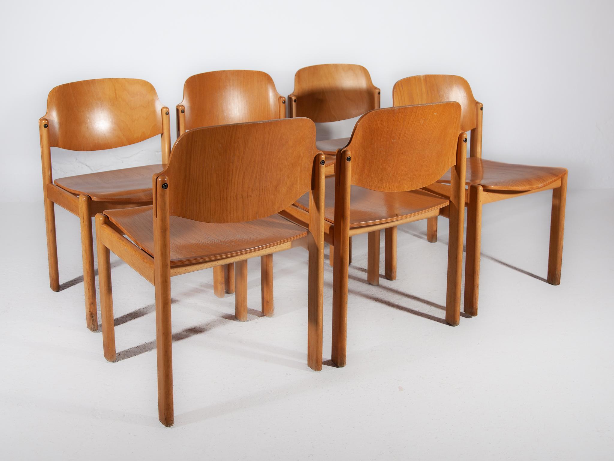 Set of Twelve Beech Wood Dining Chairs, Germany 1970s For Sale 7