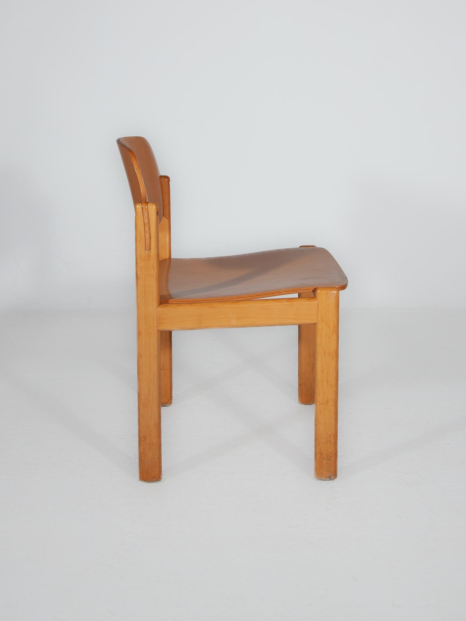 Set of Twelve Beech Wood Dining Chairs, Germany 1970s In Good Condition For Sale In Antwerp, BE