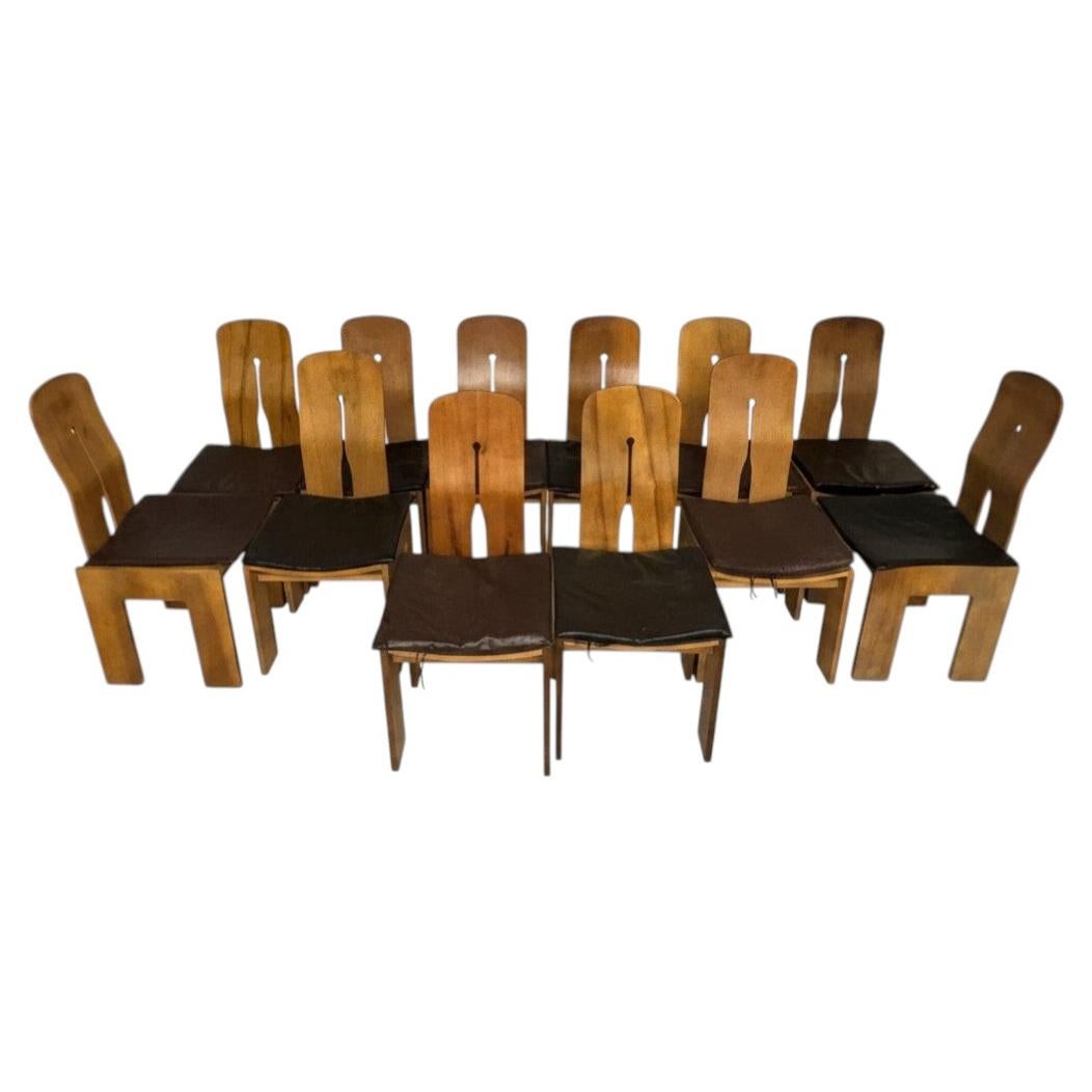 Set di dodici sedie “Carlo Scarpa 1934/765” in noce per Bernini, Italia, 1977 in vendita