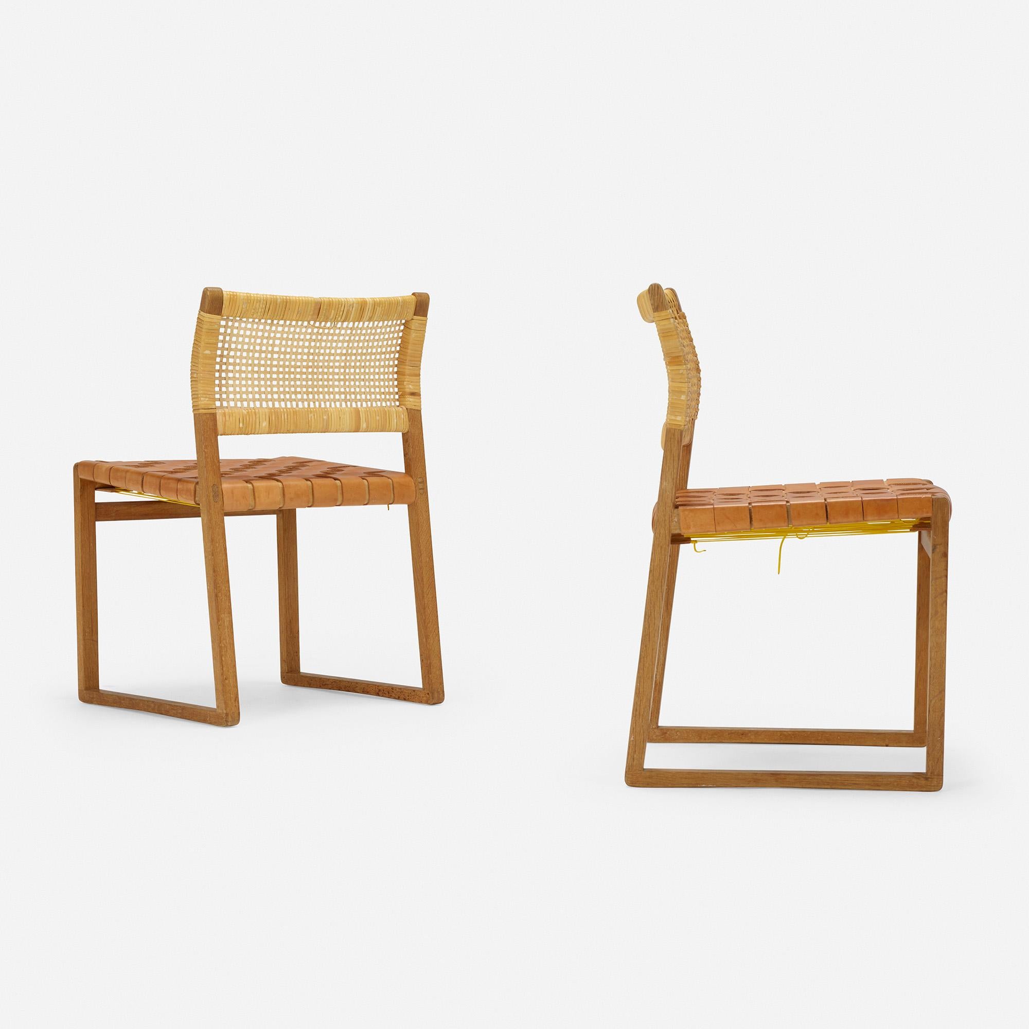 Set von zwölf Esszimmerstühlen von Brge Mogensen (Skandinavische Moderne) im Angebot
