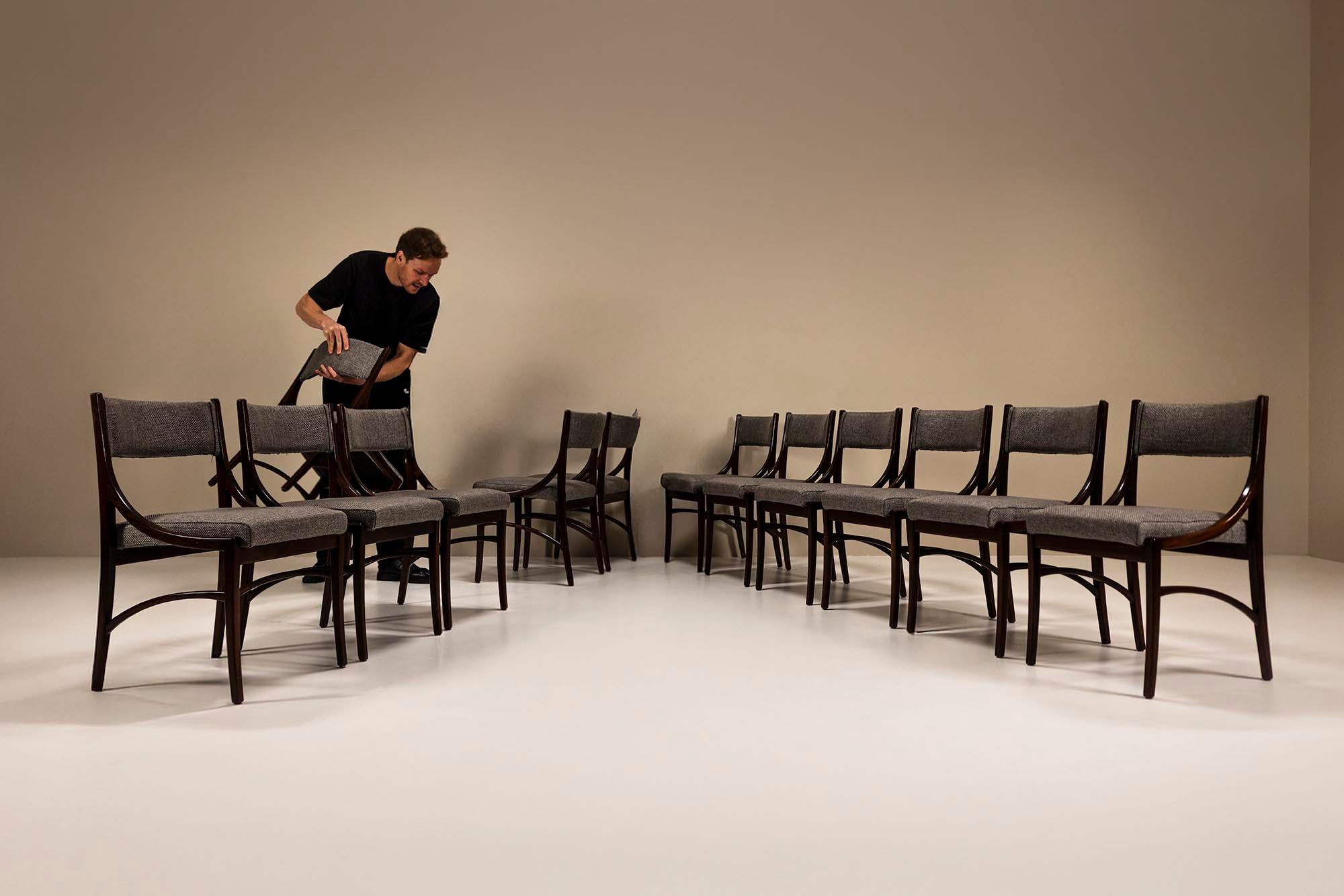 Set of Twelve Dining Room Chairs Model 110 by Ico Parisi, Italy 1960s en vente 5
