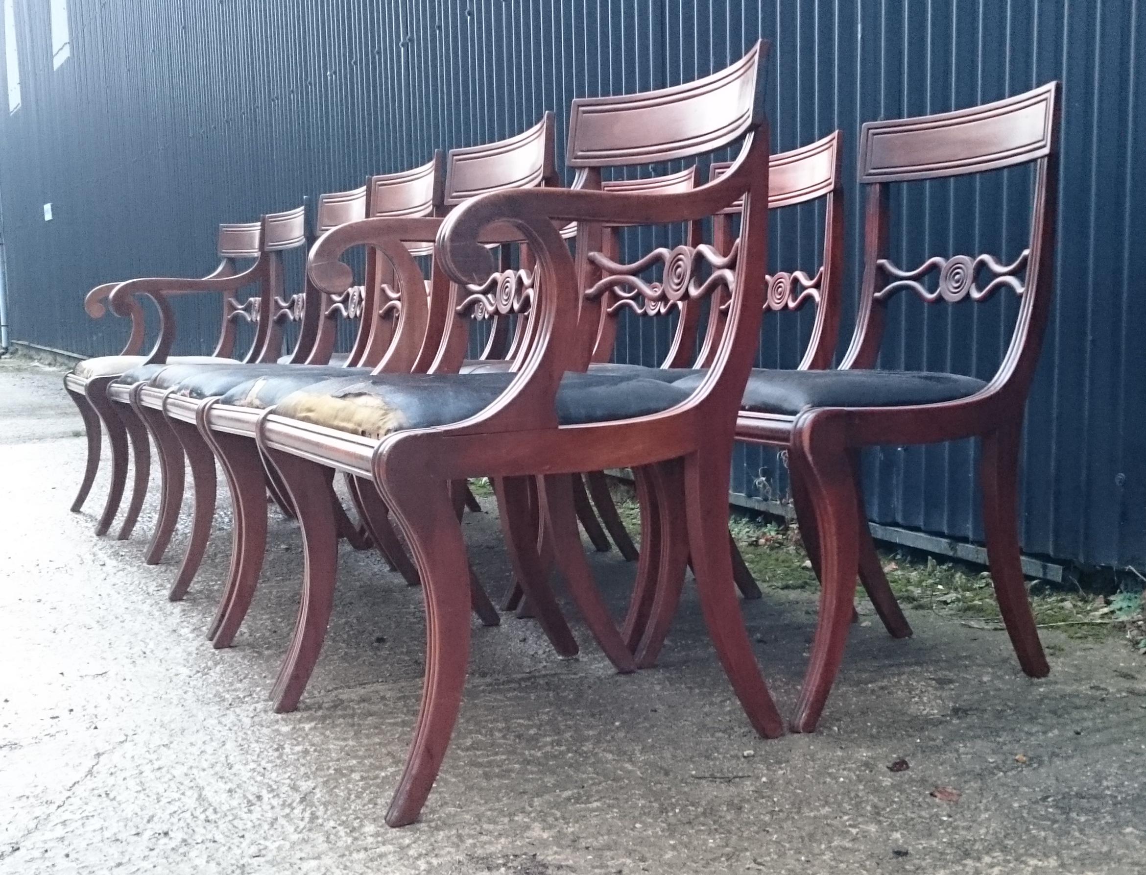 Set of Twelve Early 19th Century Regency Mahogany Antique Dining Chairs For Sale 1