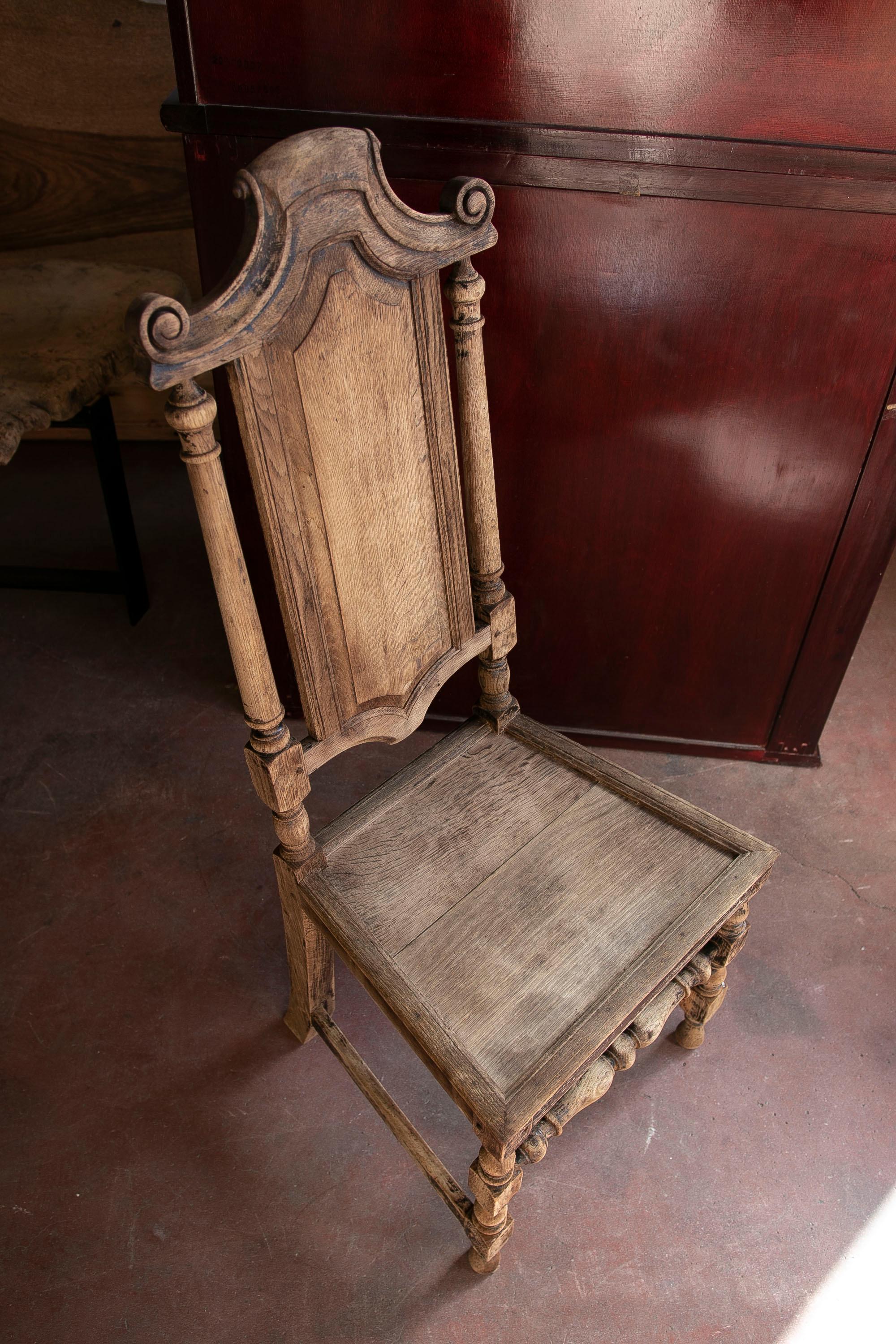 Set of Twelve Elegant Wooden Dining Room Chairs with Backrest For Sale 11