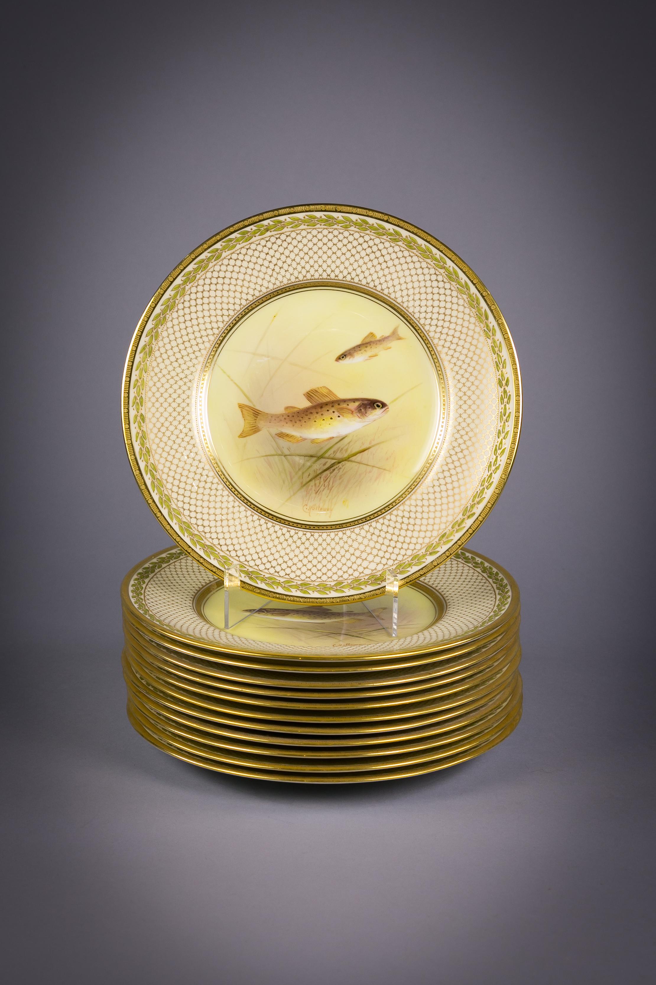 British Set of Twelve English Porcelain Fish Plates, Royal Doulton, circa 1900 For Sale