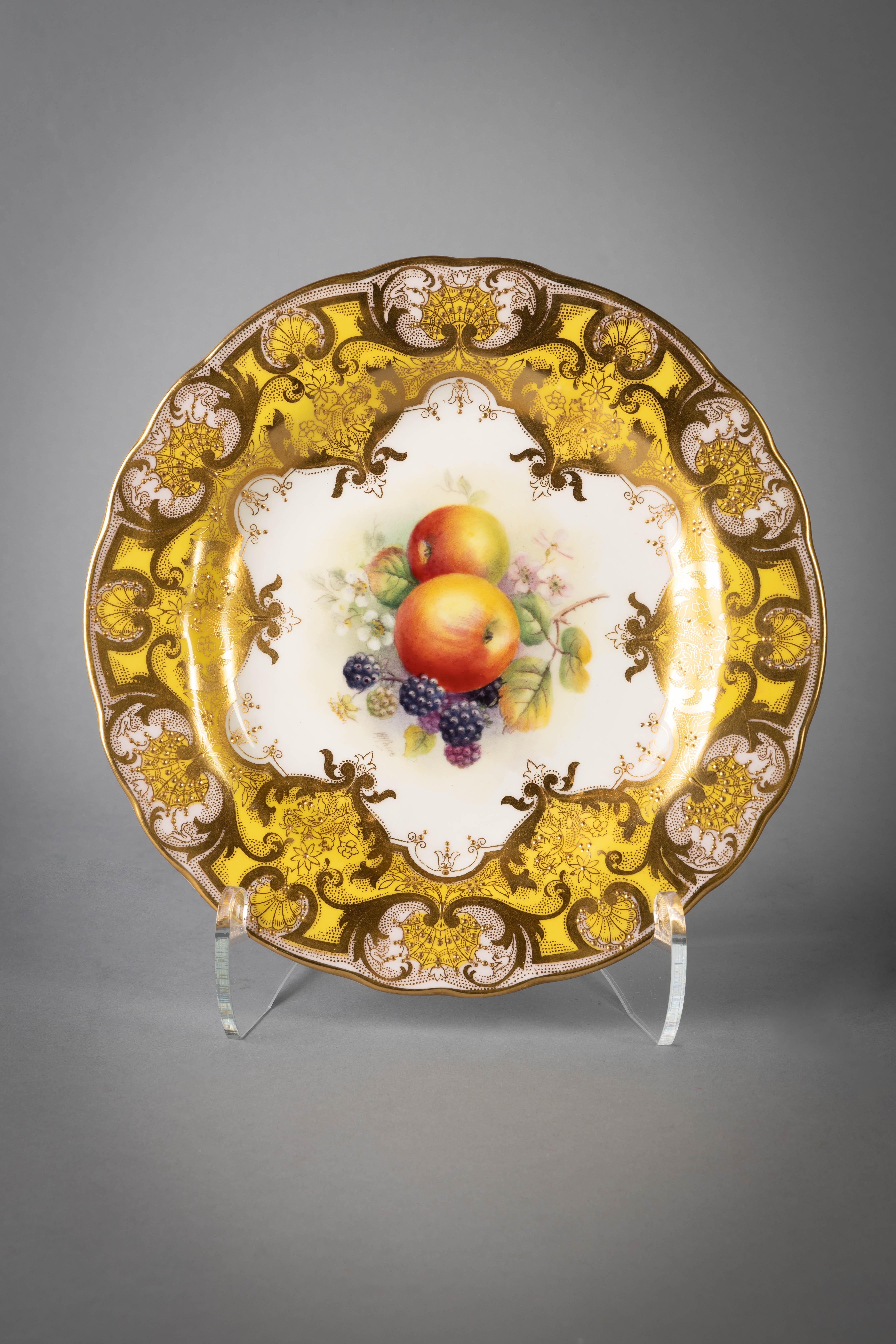Set of Twelve English Porcelain Fruit Plates, Royal Worcester, circa 1900 For Sale 3