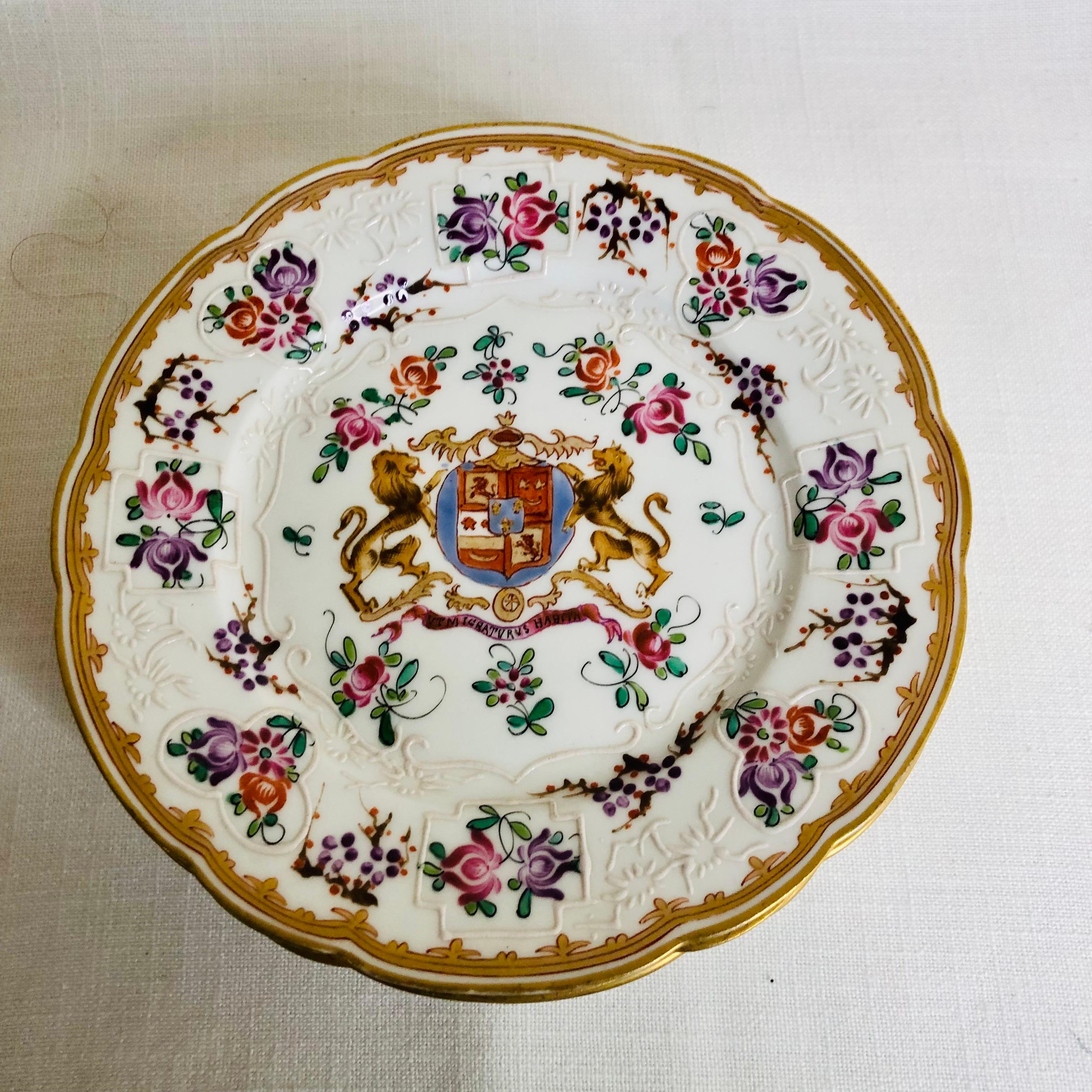 Ensemble de douze assiettes à dessert armoriées en porcelaine de Samson française 2