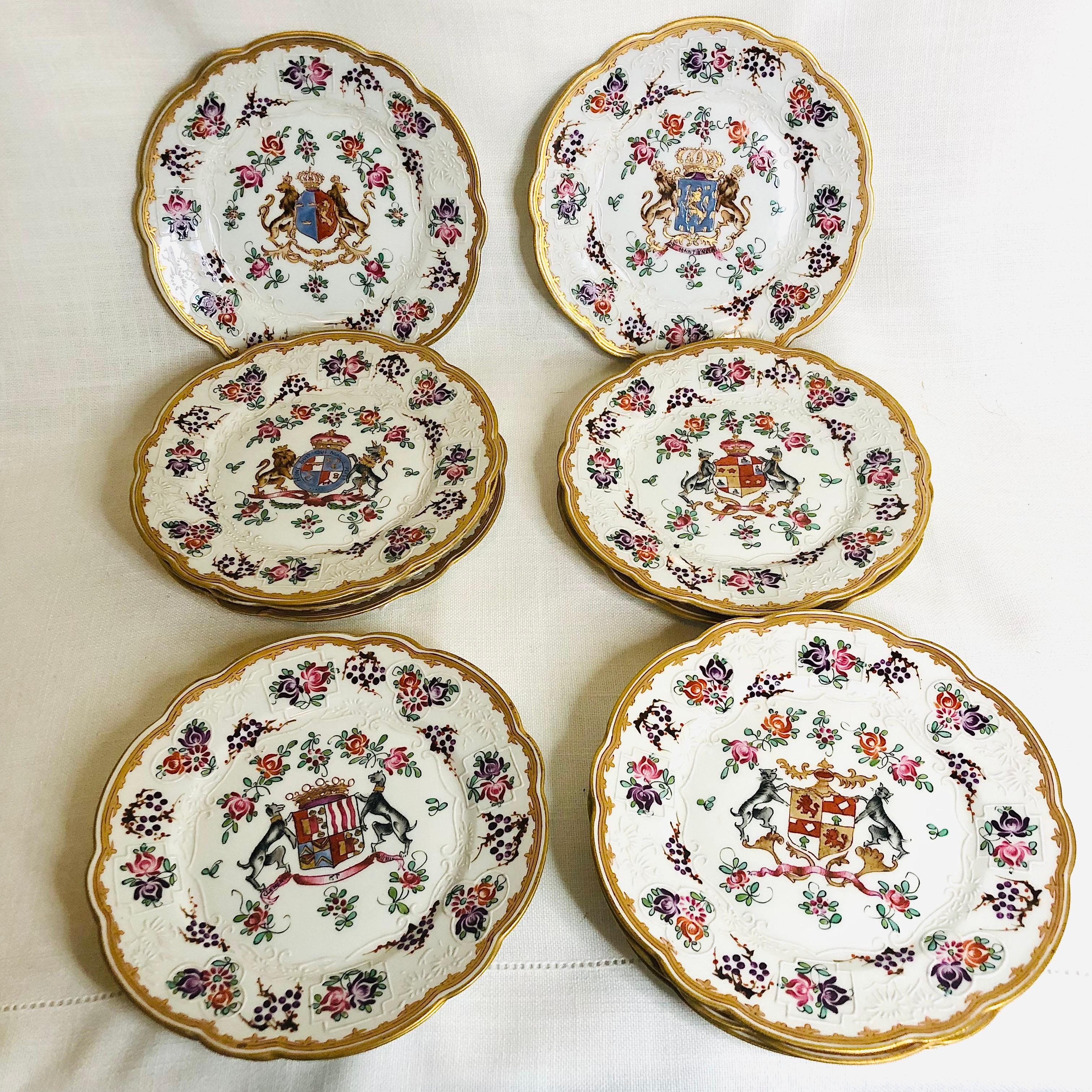 Set of Twelve French Samson Porcelain Armorial Dessert Plates 10