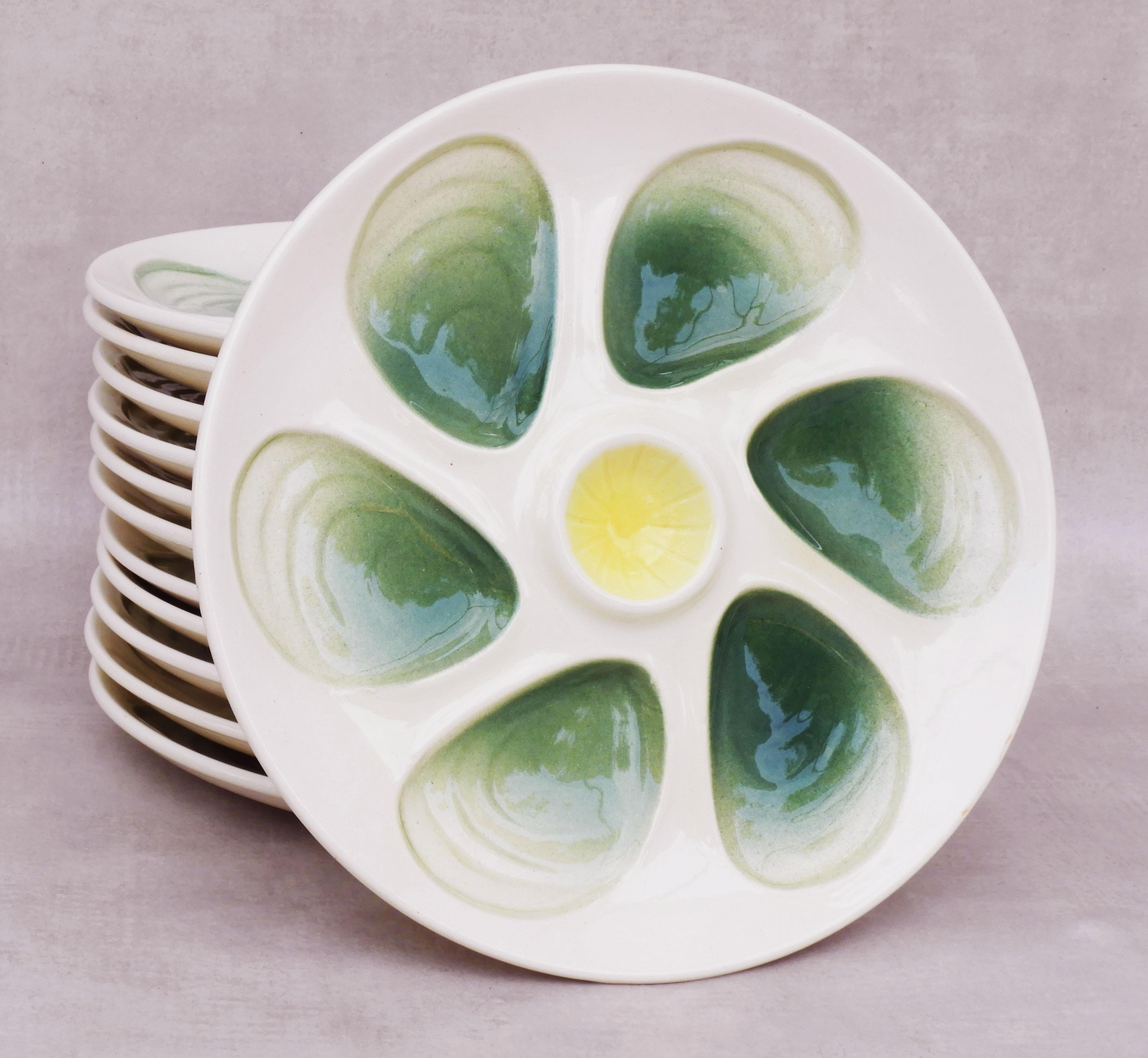 Mid-Century Modern Set of Twelve French Vintage Oyster Plates from Salins France C1960 For Sale