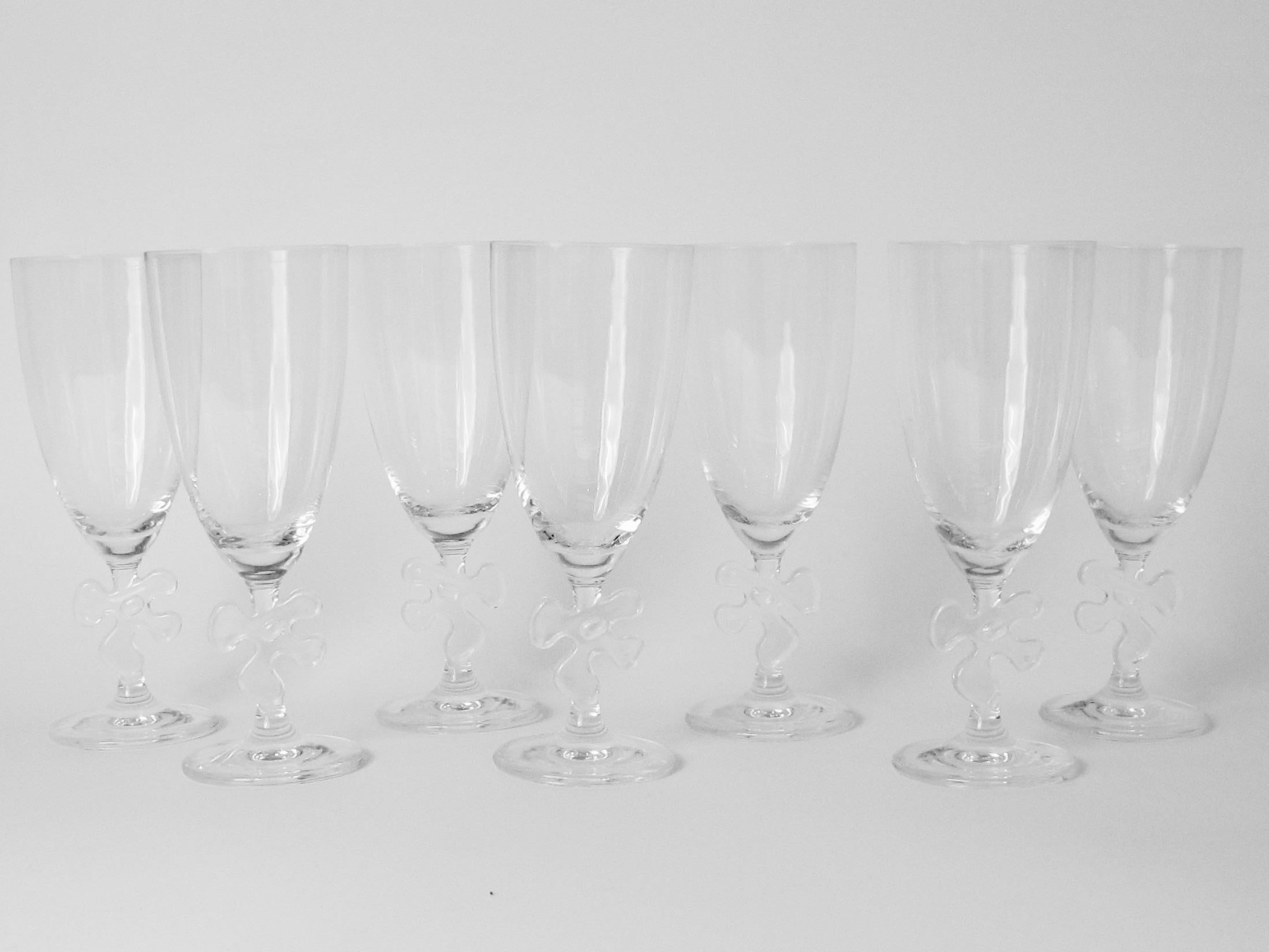 Glass Set of twelve fun and elegant Marc Aurel water glasses with jigsaw stem For Sale