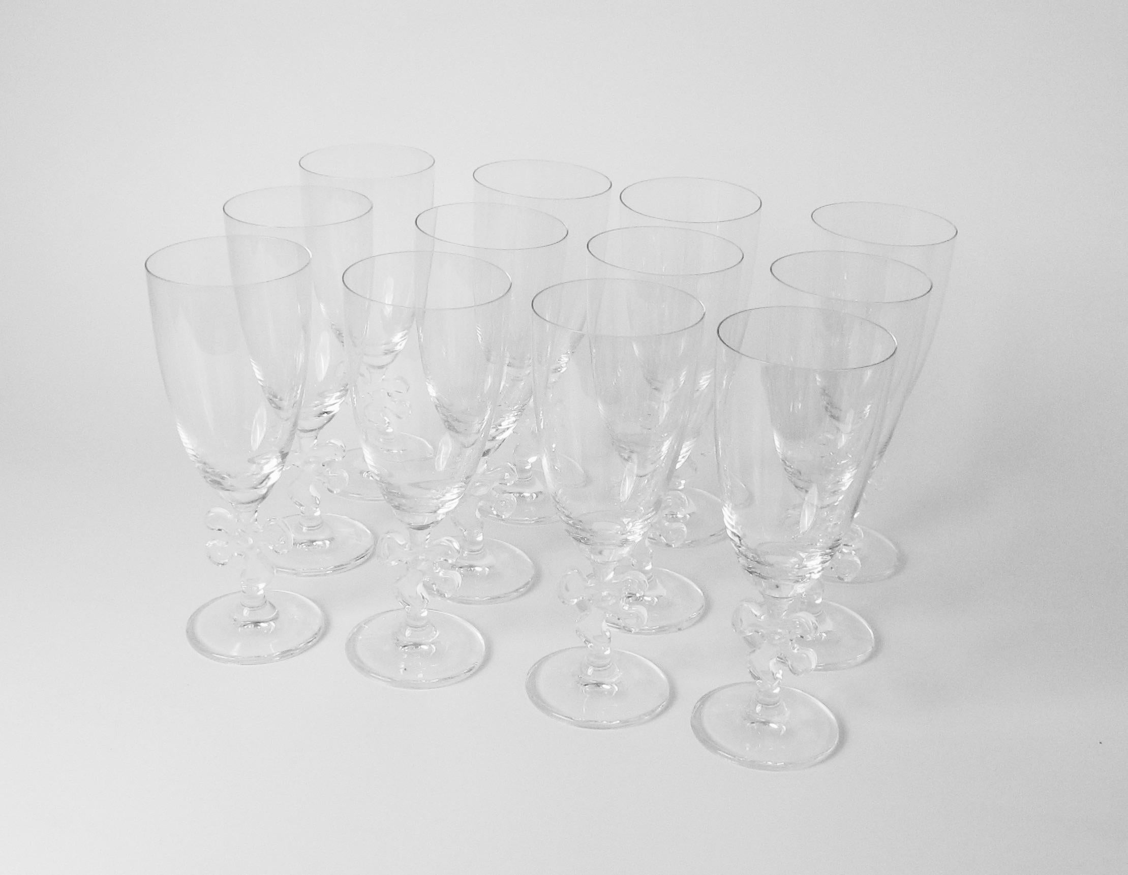 Mid-Century Modern Set of twelve fun and elegant Marc Aurel water glasses with jigsaw stem For Sale