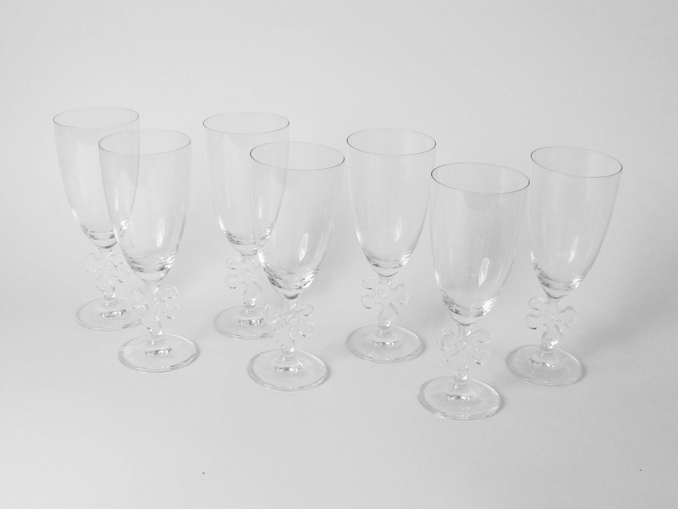 Set of twelve fun and elegant Marc Aurel water glasses with jigsaw stem In Good Condition For Sale In Ferndale, MI