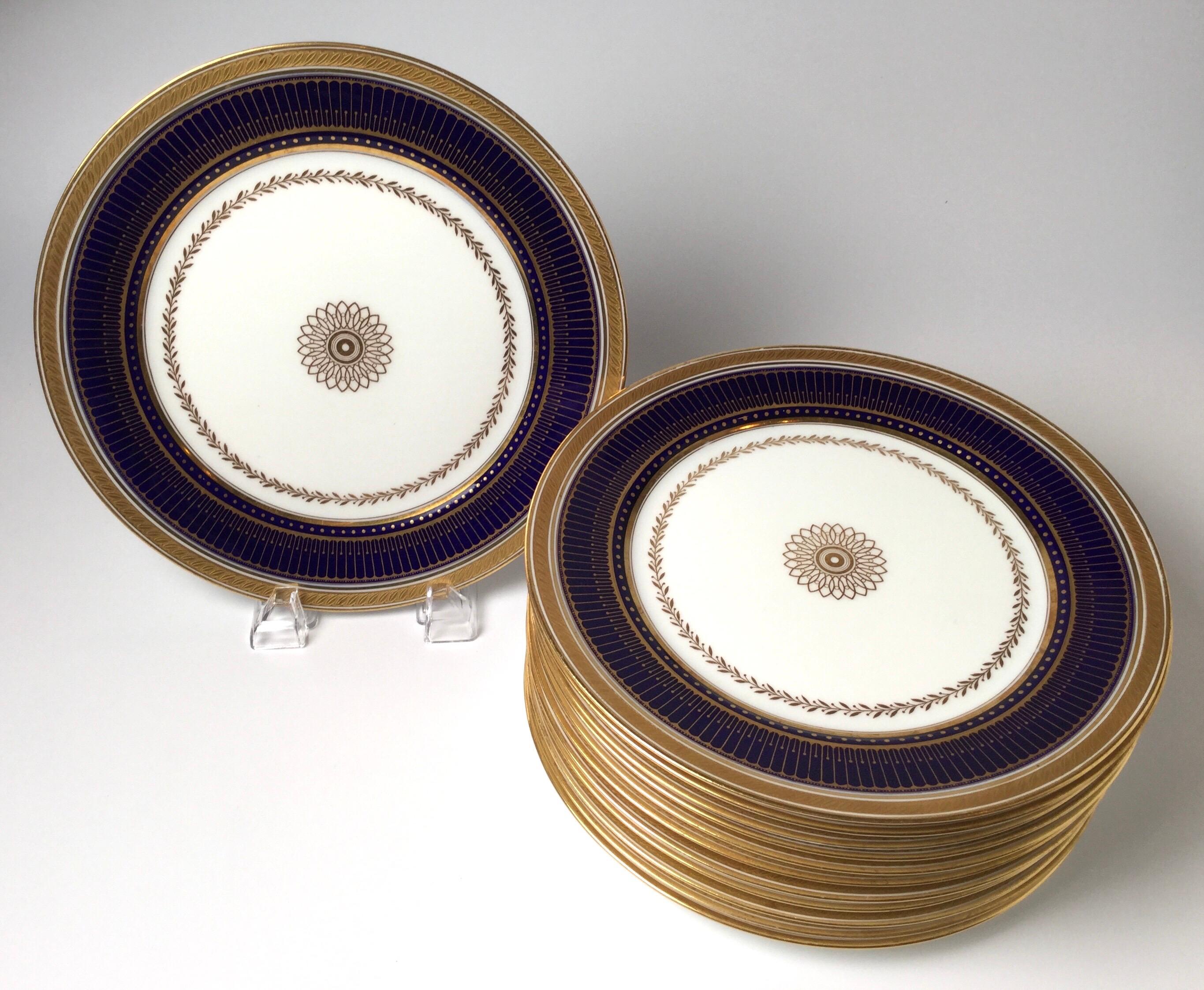 Set of Twelve Gold Gilt and Cobalt Service Plates BWM & Co. for Gillman, NYC In Excellent Condition In Lambertville, NJ