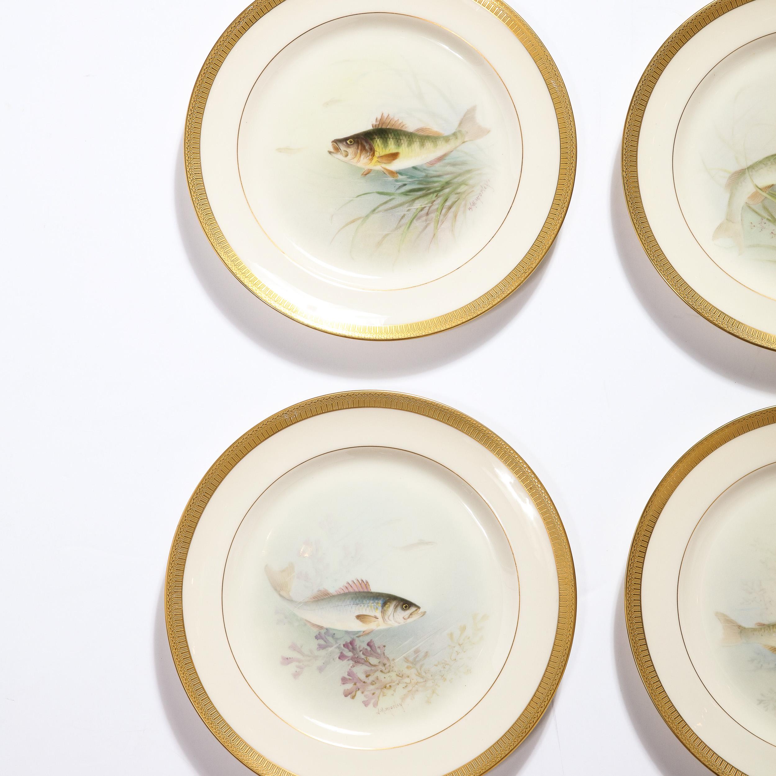 Porcelaine Ensemble de douze assiettes à poisson en porcelaine Lenox peintes à la main et signées William Morley  en vente