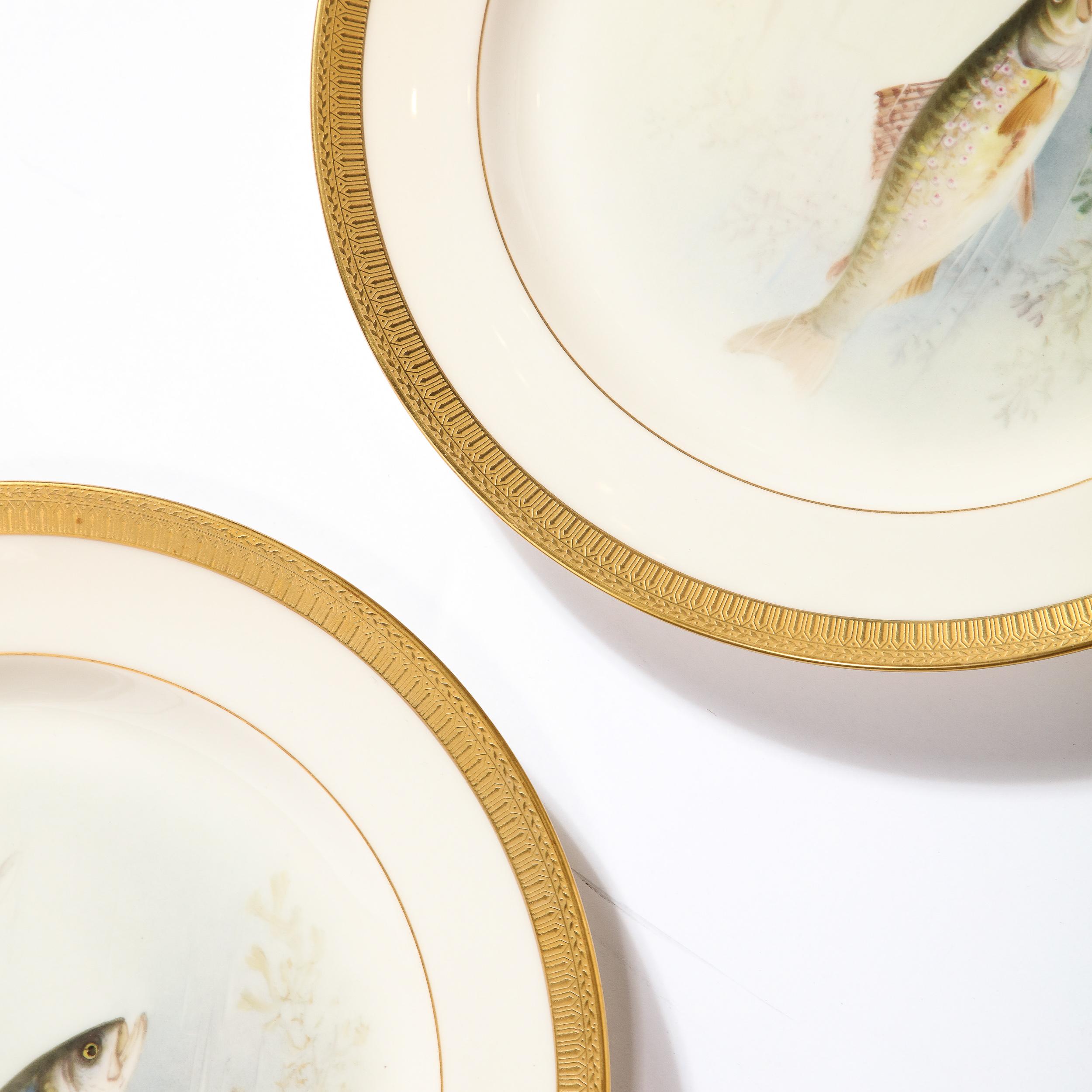 Ensemble de douze assiettes à poisson en porcelaine Lenox peintes à la main et signées William Morley  en vente 1