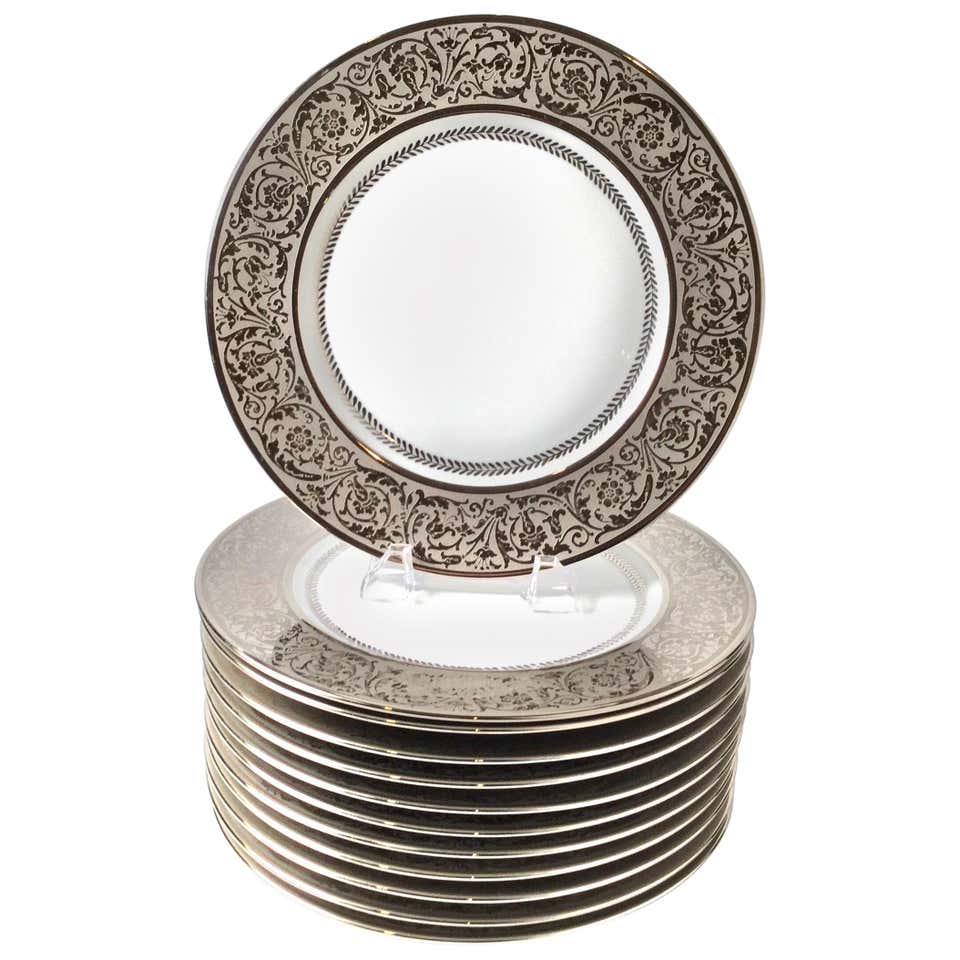 Set of Eight French Gold Encrusted Service Dinner Plates For Sale at ...