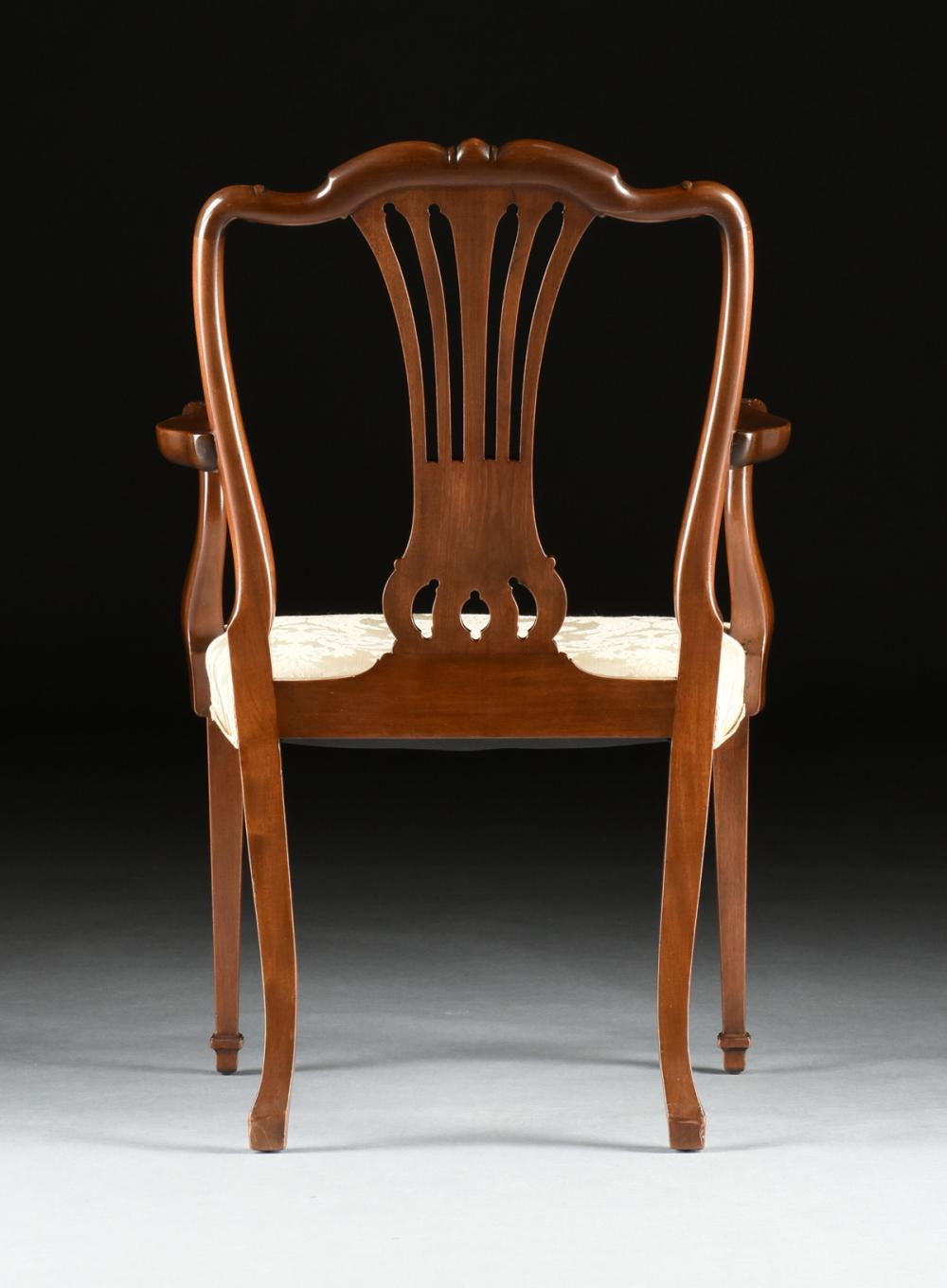 Set Of Twelve Hepplewhite Style Mahogany Dining Chairs For Sale 5