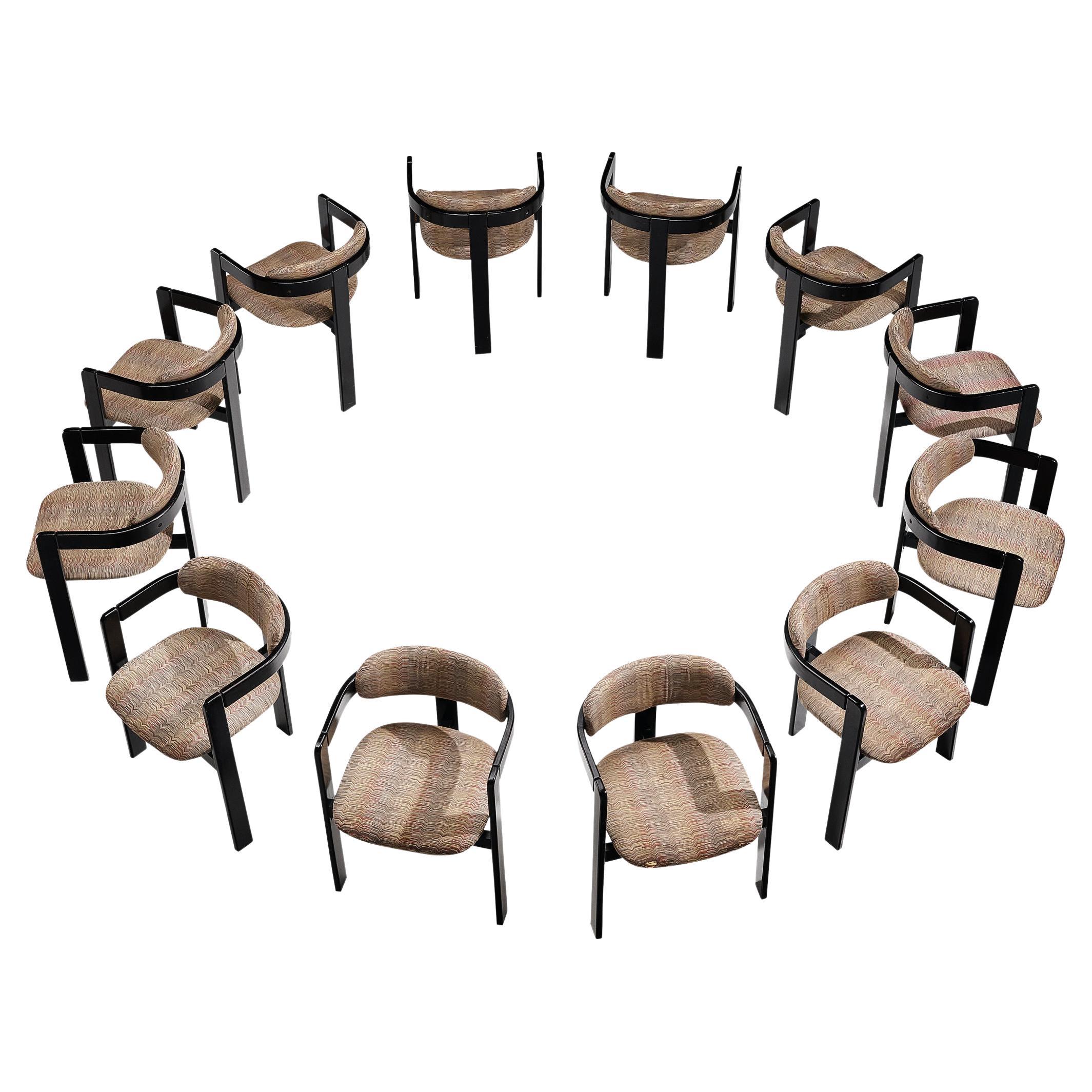 Set von zwölf italienischen Sesseln mit gebogenen Holzrahmen im Angebot