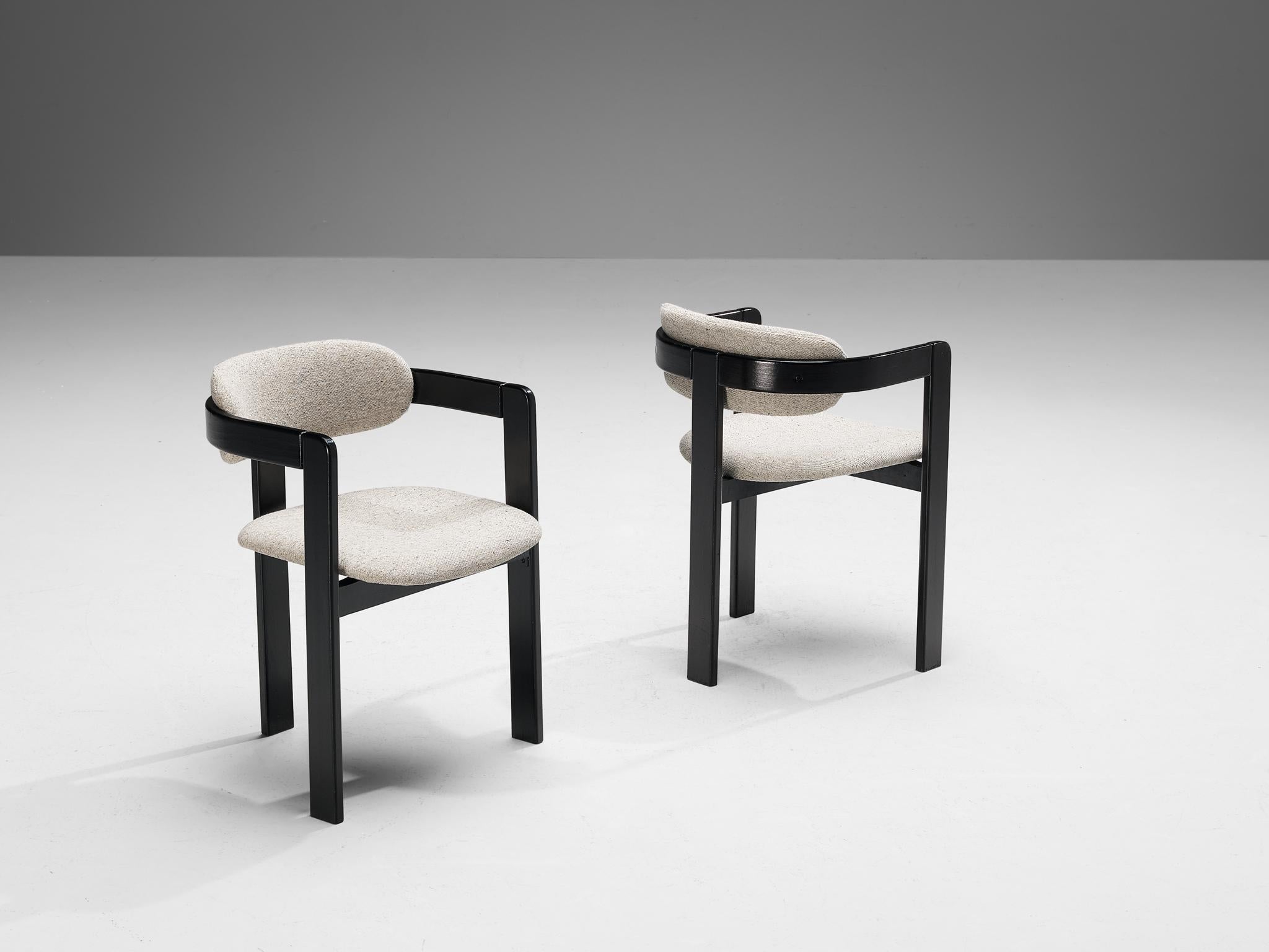 Set von zwölf italienischen Sesseln mit gebogenen Holzrahmen aus grauem Bouclé (Moderne der Mitte des Jahrhunderts) im Angebot