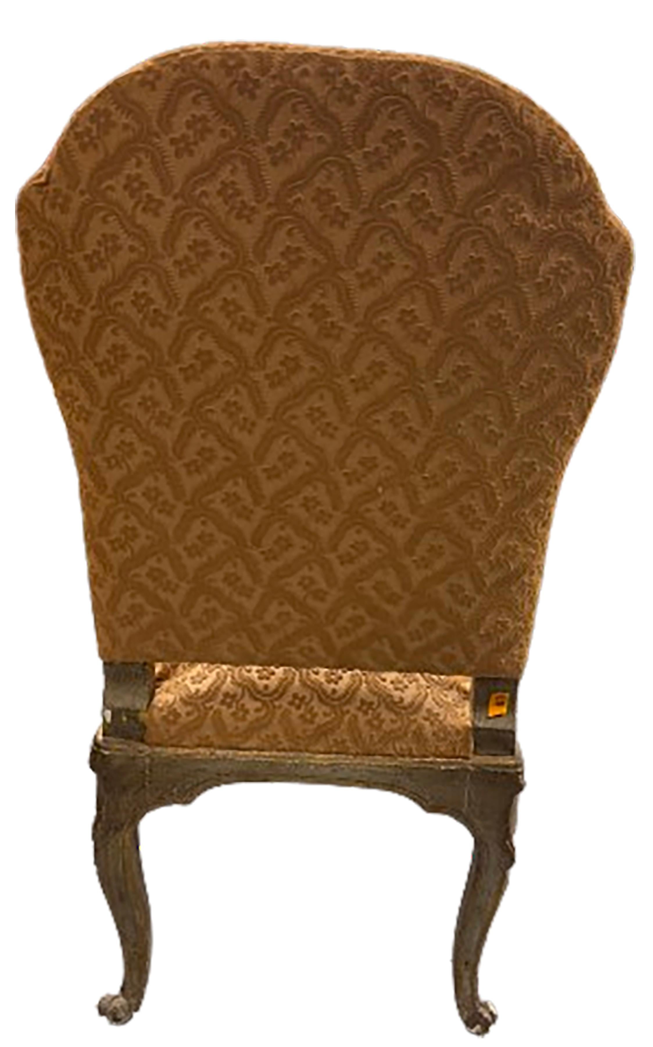 Satz von zwölf Esszimmerstühlen im Stil Louis XV (Geschnitzt) im Angebot