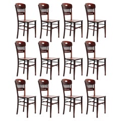 Set von zwölf Luterma-Bistro-Holzstühlen