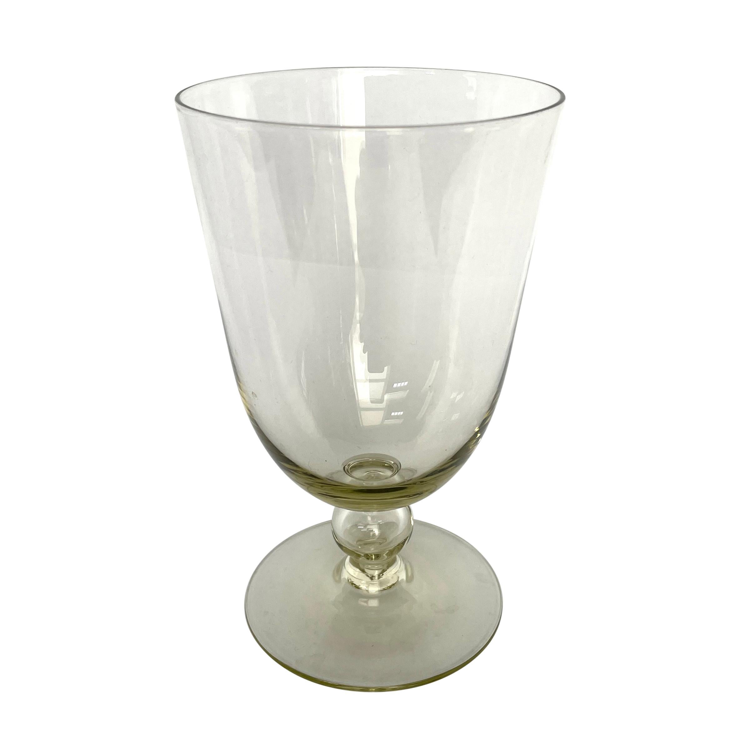 Set of Twelve Mid-20th Century Venetian Yellow Glass Goblets In Good Condition In Chicago, IL