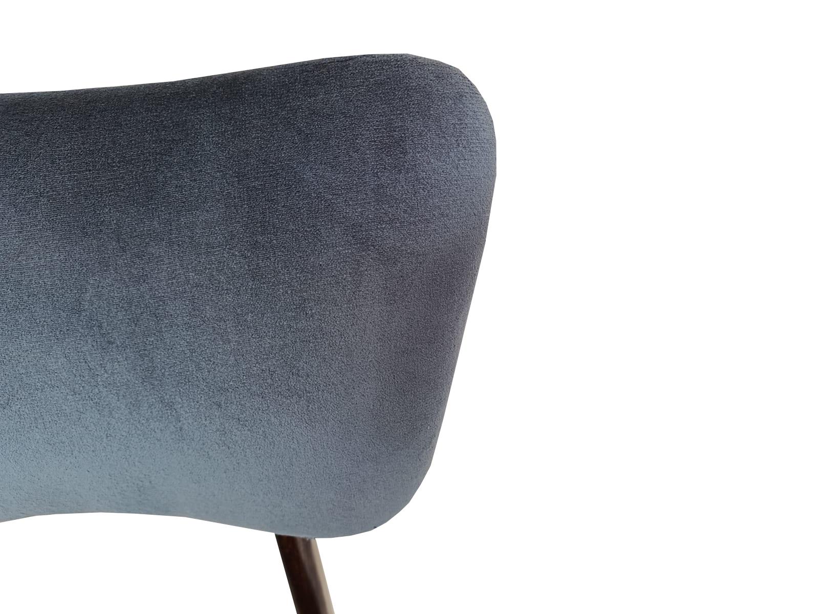 Hand-Crafted Set of Twelve Mid Century Butterfly Chairs, Navy Blue Velvet, Europe, 1960s For Sale