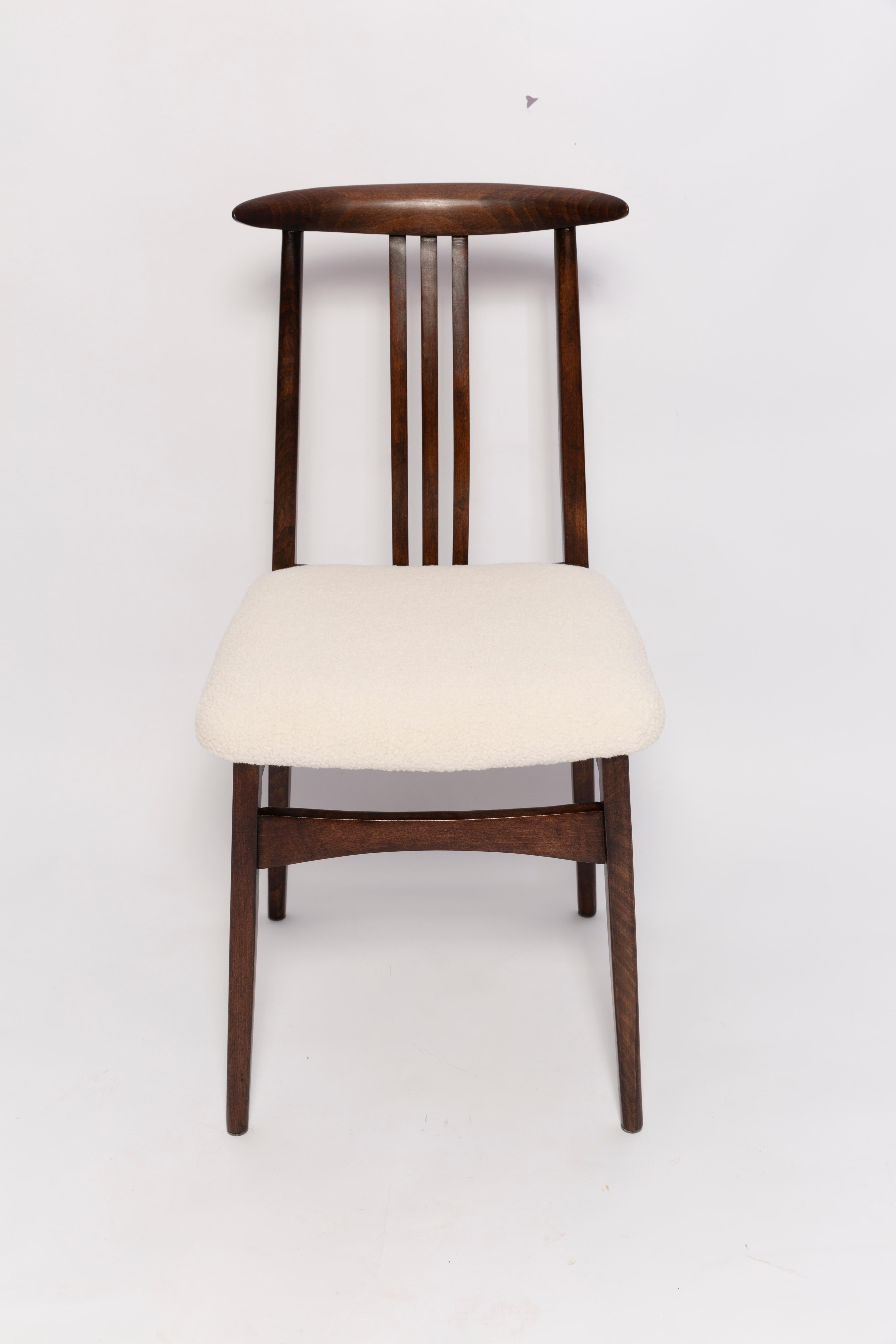 Mid-Century Modern Set of Twelve Mid-Century Cream Boucle Chairs by M. Zielinski, Europe, 1960s For Sale