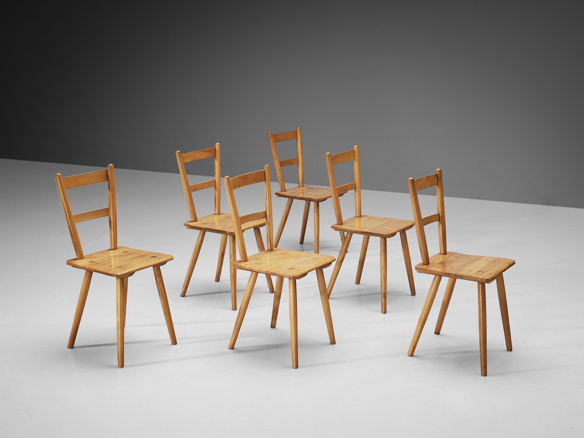Ensemble de douze chaises de salle à manger hollandaises du milieu du siècle dernier  en vente 1