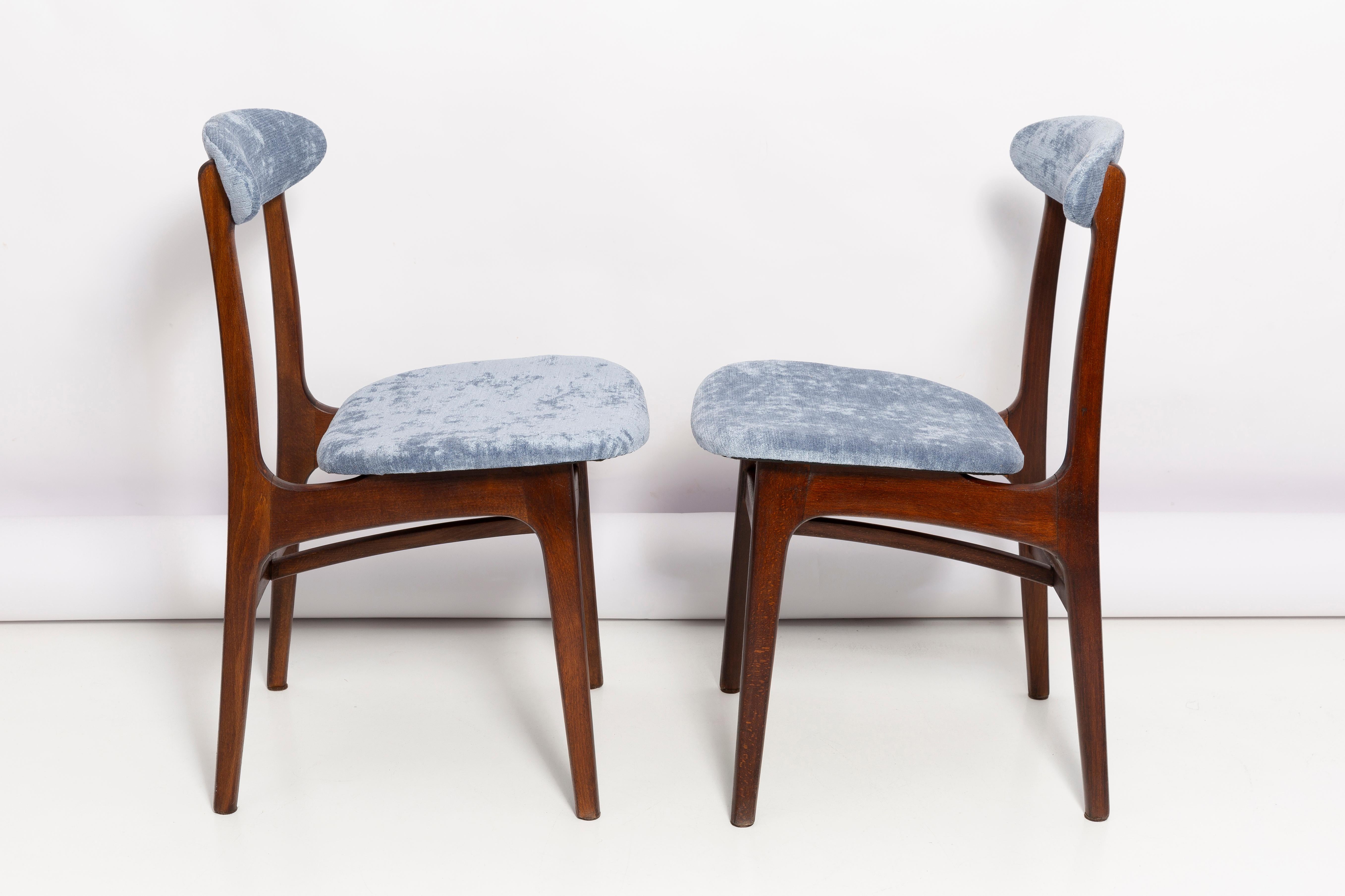 Polish Set of Twelve Mid Century Lavender Velvet Chairs by Rajmund Halas, Poland, 1960s For Sale
