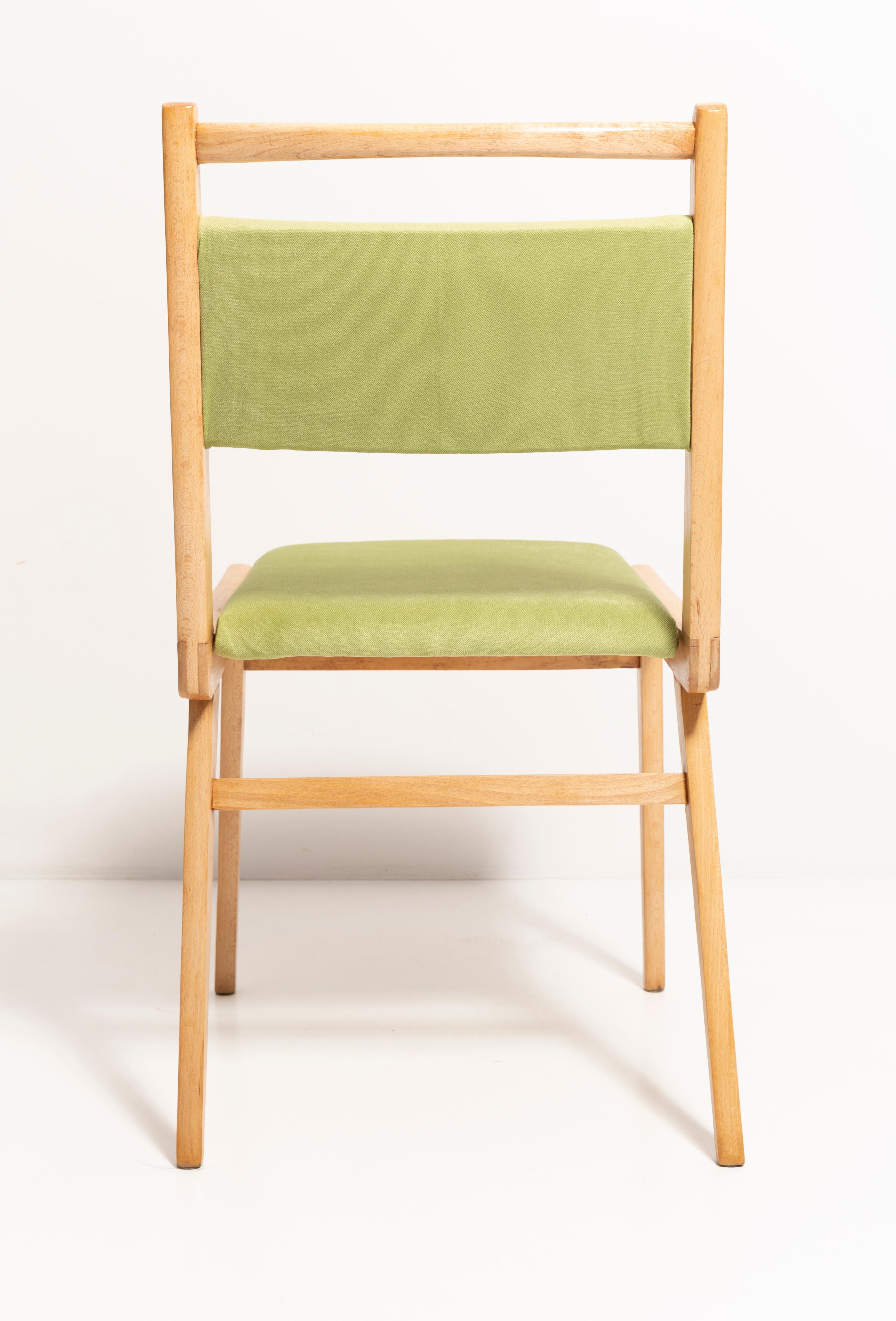 Set of Twelve Mid Century Light Green Velvet Chairs, Poland, 1960s For Sale 3