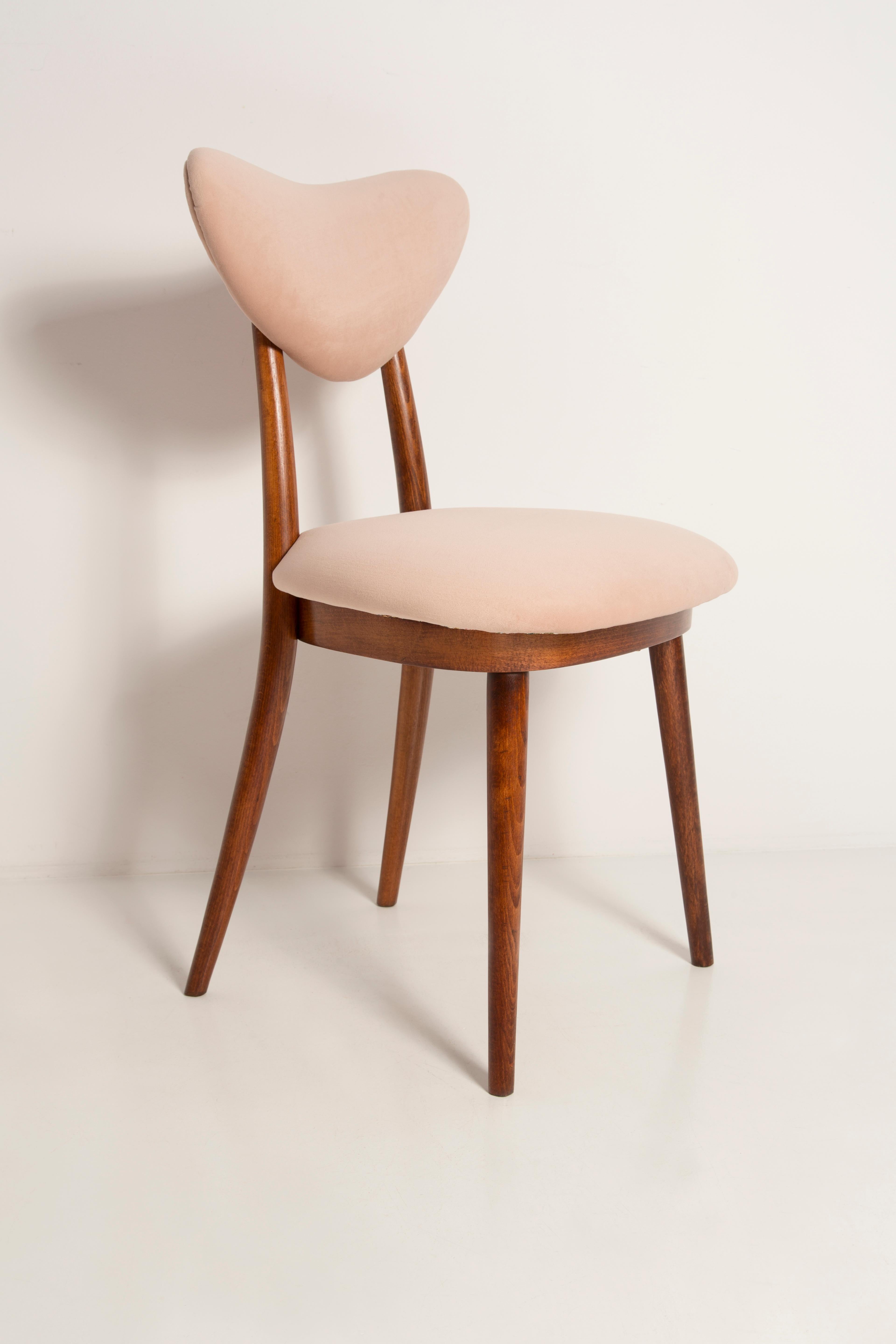 Mid-Century Modern Set of Twelve Mid Century Light Pink Velvet Heart Chairs, Europe, 1960s For Sale