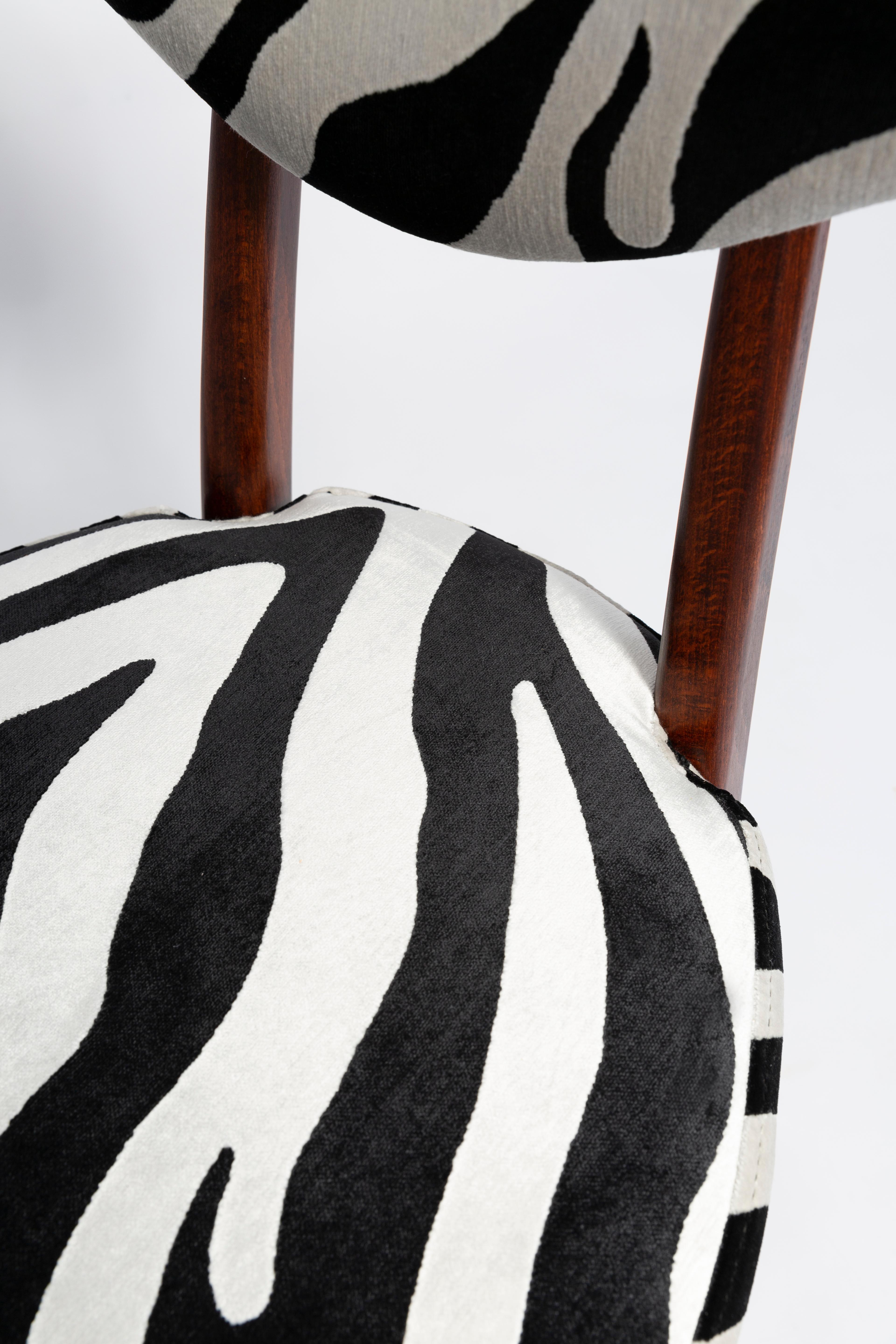Set of Twelve Mid-Century Zebra Black and White Heart Chairs, Poland, 1960s For Sale 2
