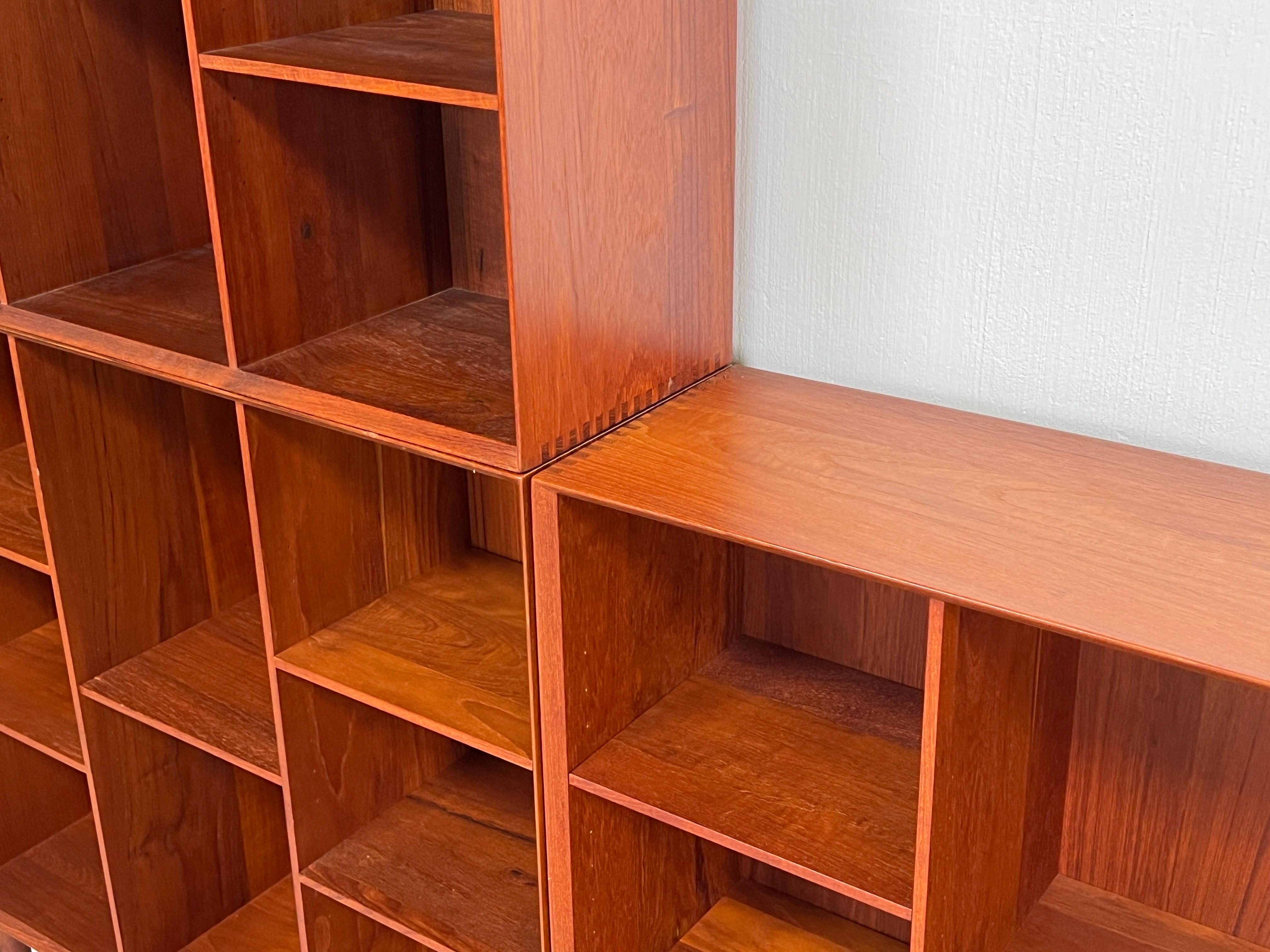 Set of Twelve Modular Bookcases by Peter Hvidt and Orla Mølgaard-Nielsen For Sale 10