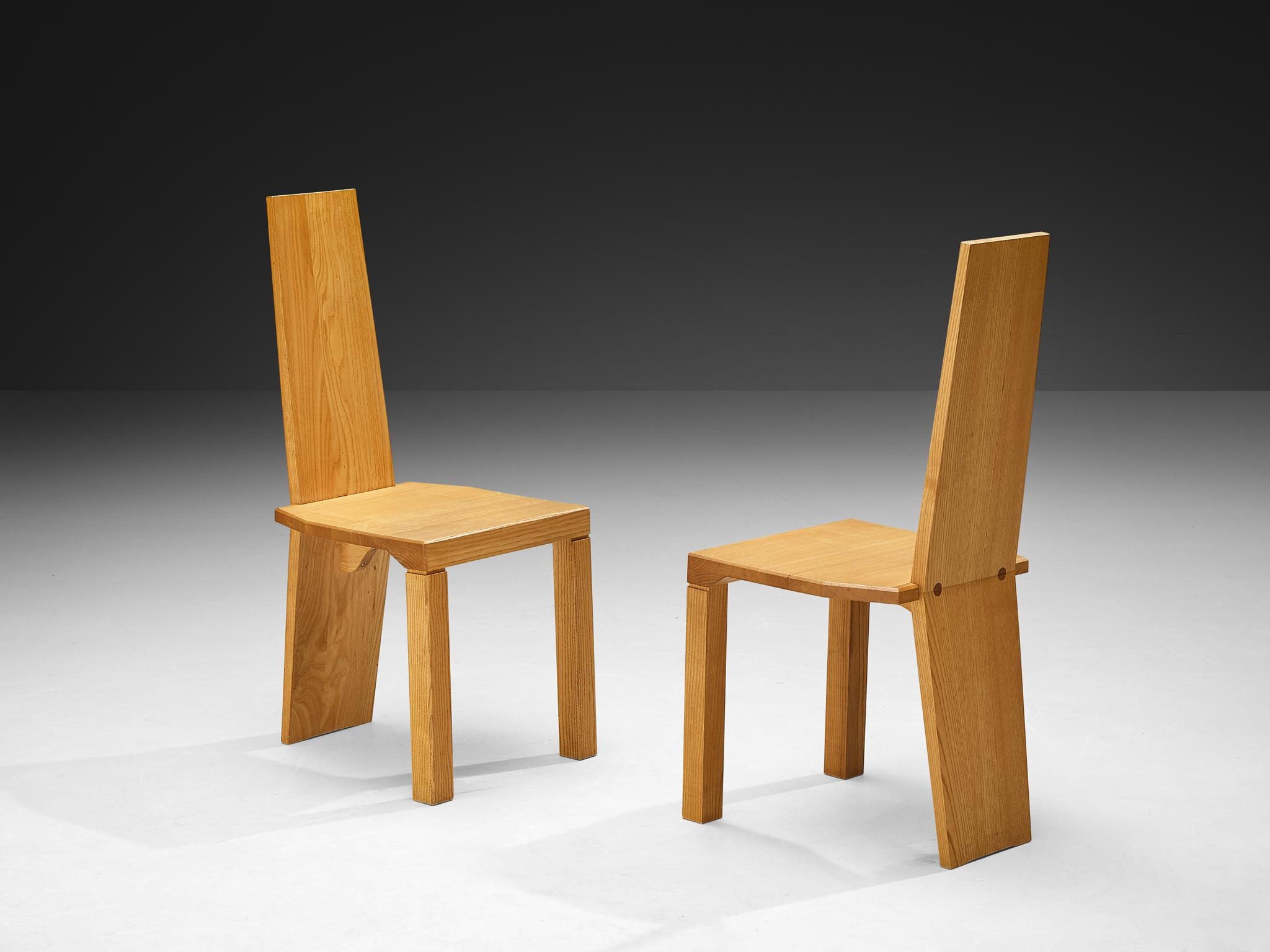 Conjunto de doce sillas de comedor postmodernas de madera maciza de fresno Europeo en venta