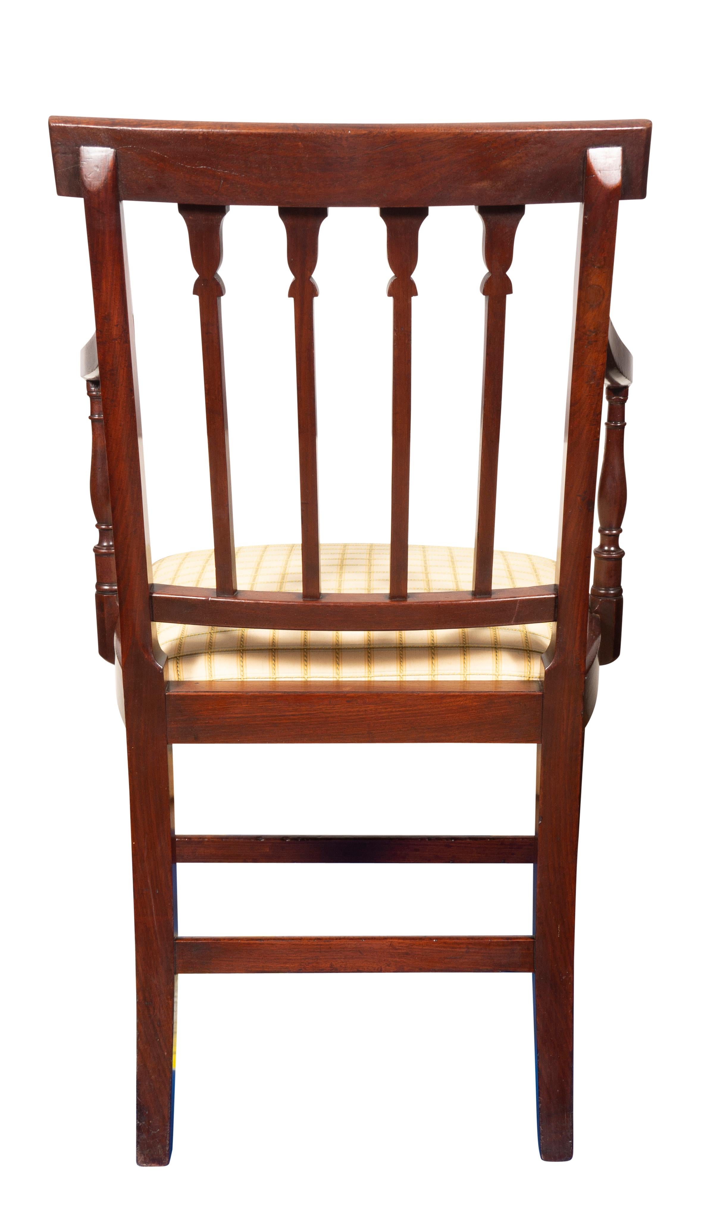 XIXe siècle Set of Twelve Regency Mahogany Dining Chairs en vente