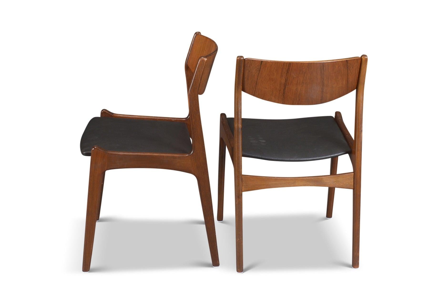 Mid-Century Modern Set of Twelve Rosewood Dining Chairs by P.E. Jorgensen
