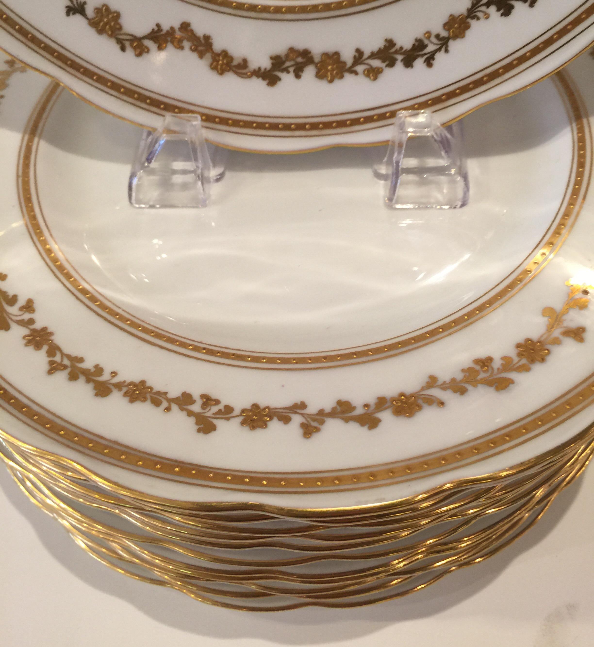 Set of Twelve Service/Dinner Plates Made in England for Ovington Brothers In Good Condition In Lambertville, NJ
