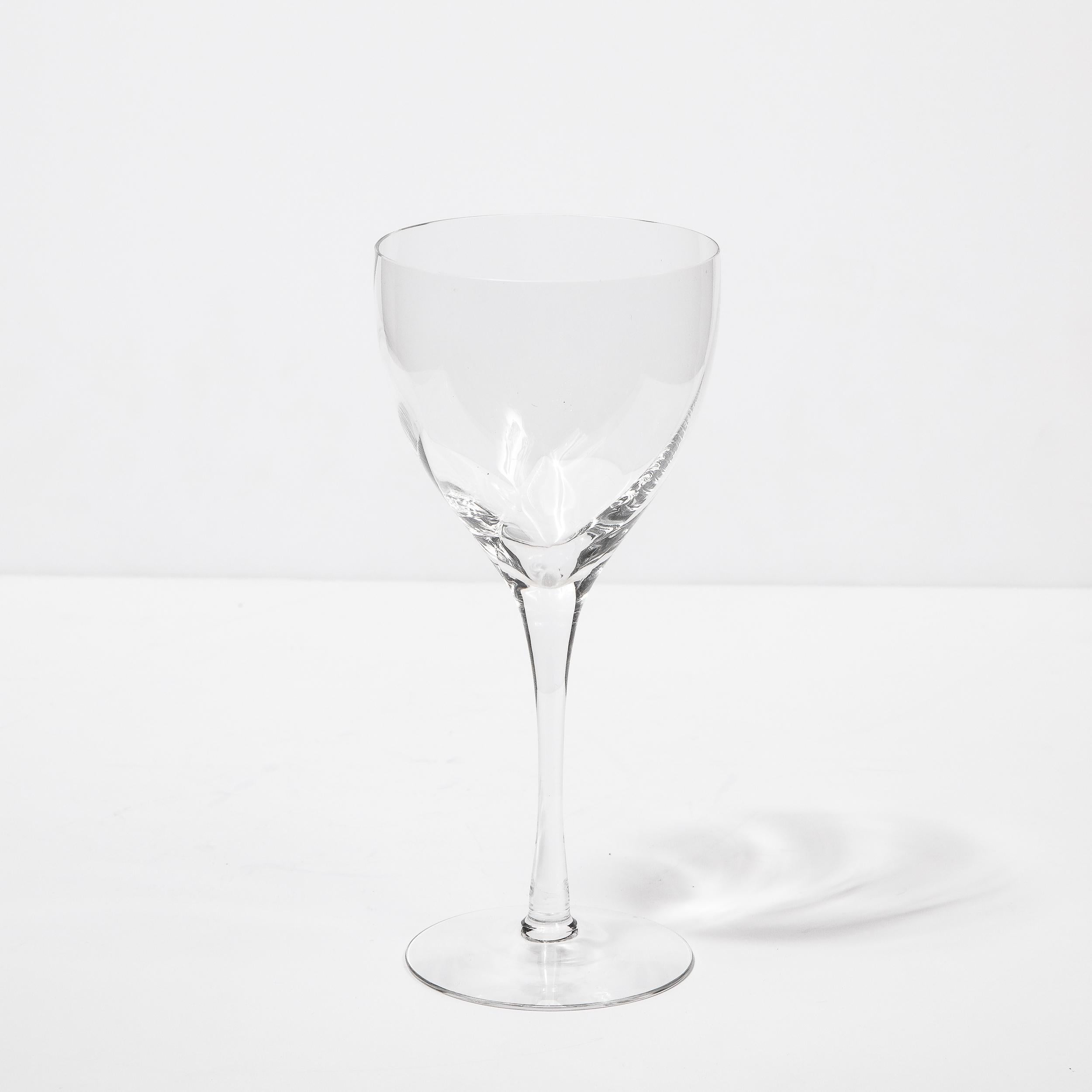 Set von zwölf strukturierten, durchscheinenden Transluzenten Kristall-Wein-/Wassergläsern von Tiffany & Co. im Zustand „Hervorragend“ im Angebot in New York, NY