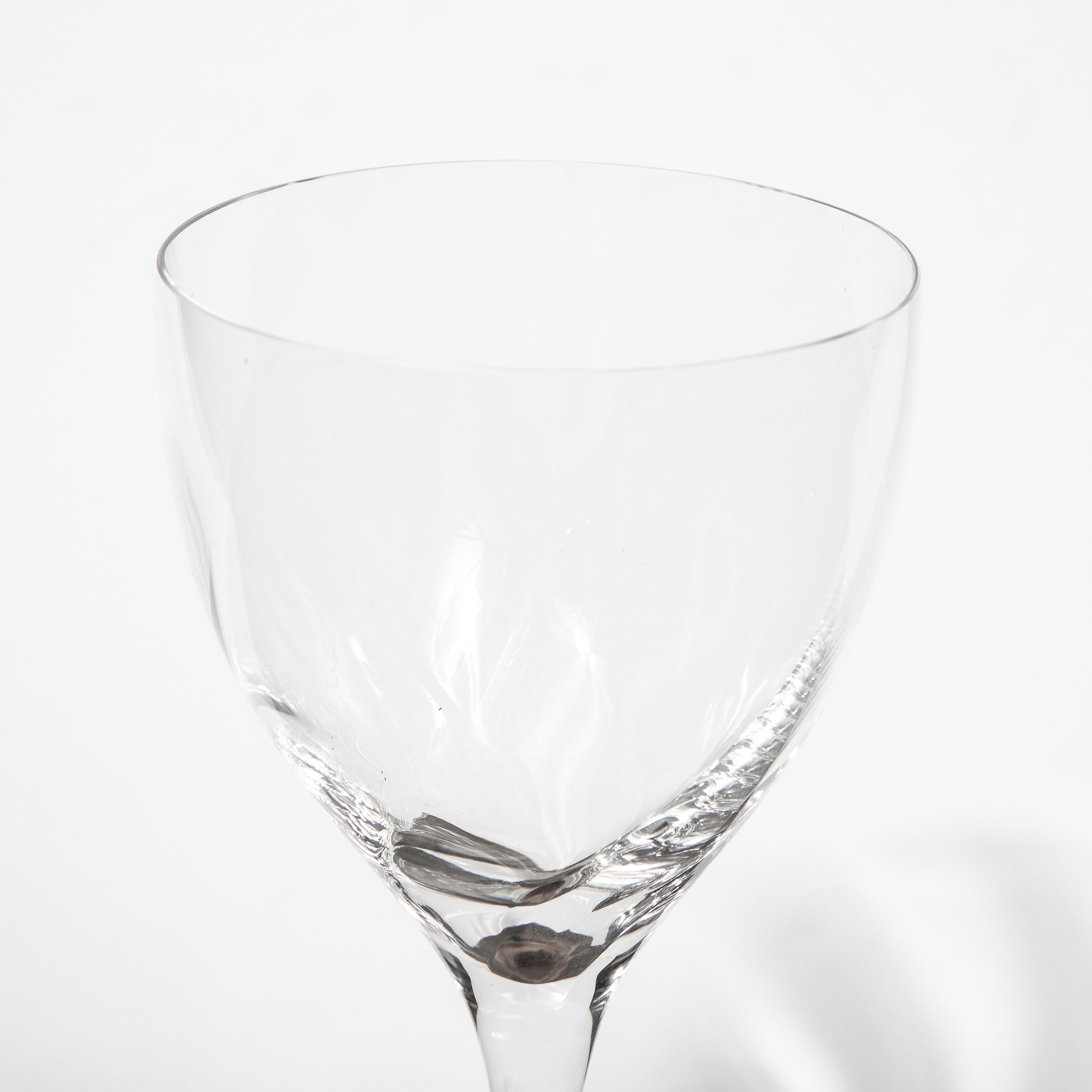 Set von zwölf strukturierten, durchscheinenden Transluzenten Kristall-Wein-/Wassergläsern von Tiffany & Co. (Glas) im Angebot