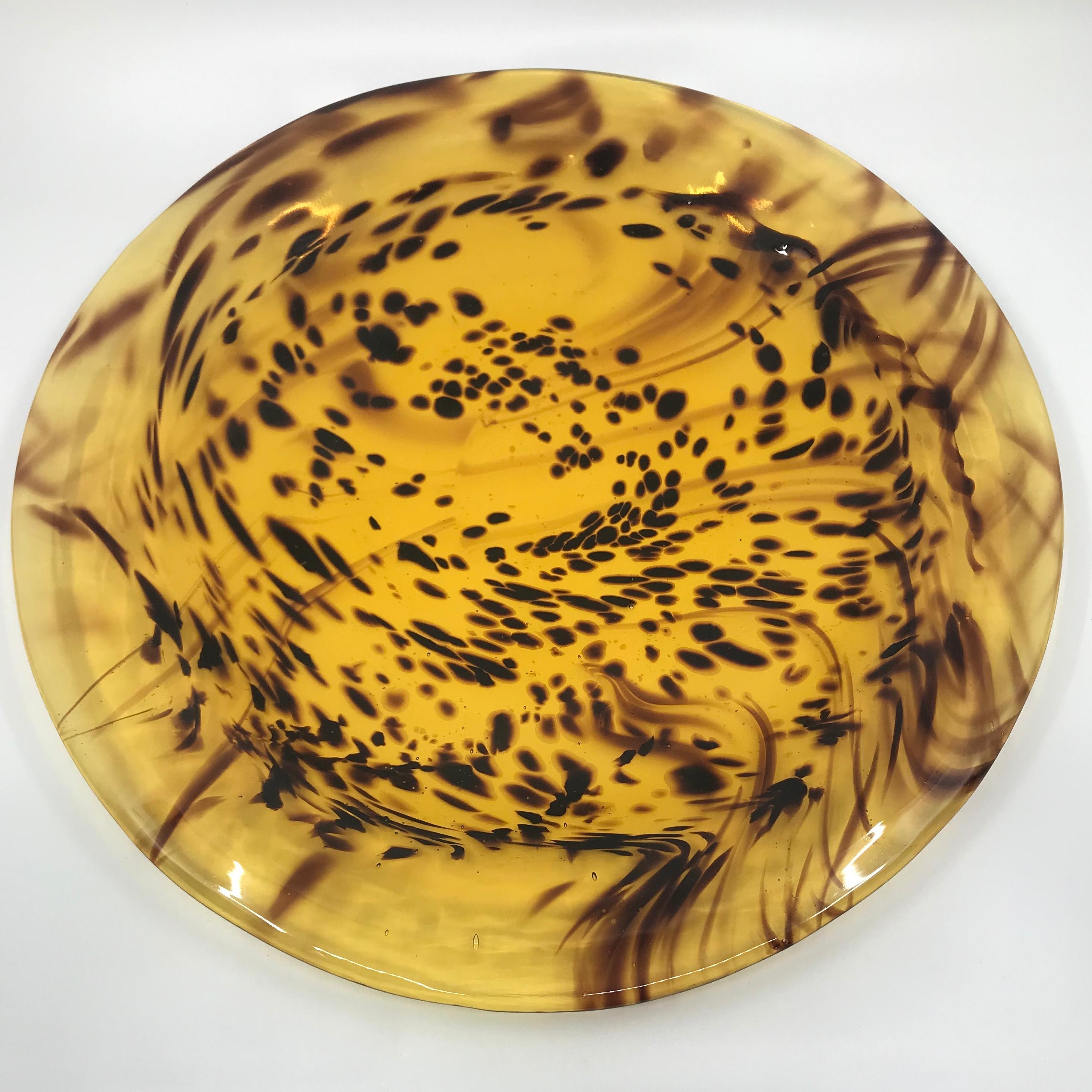 Set of Twelve Faux Tortoise Murano Glass Plates 7
