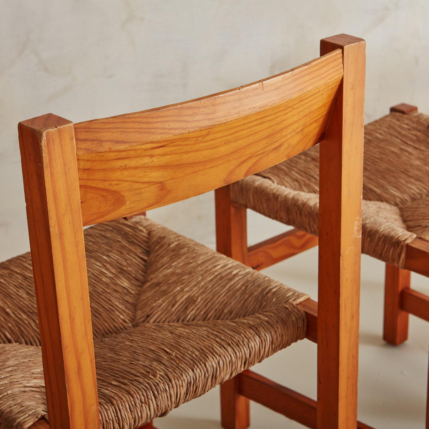 Set of Twelve Valsain Pine and Rush Dining Chairs by Joaquim Belsa Aldea 4