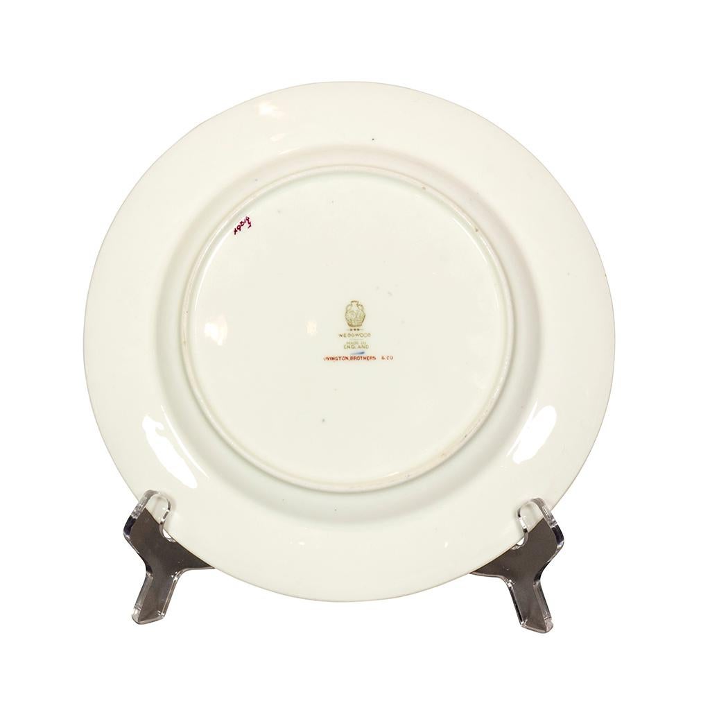 Art Deco Set of Twelve Wedgwood Lunch Plates For Sale