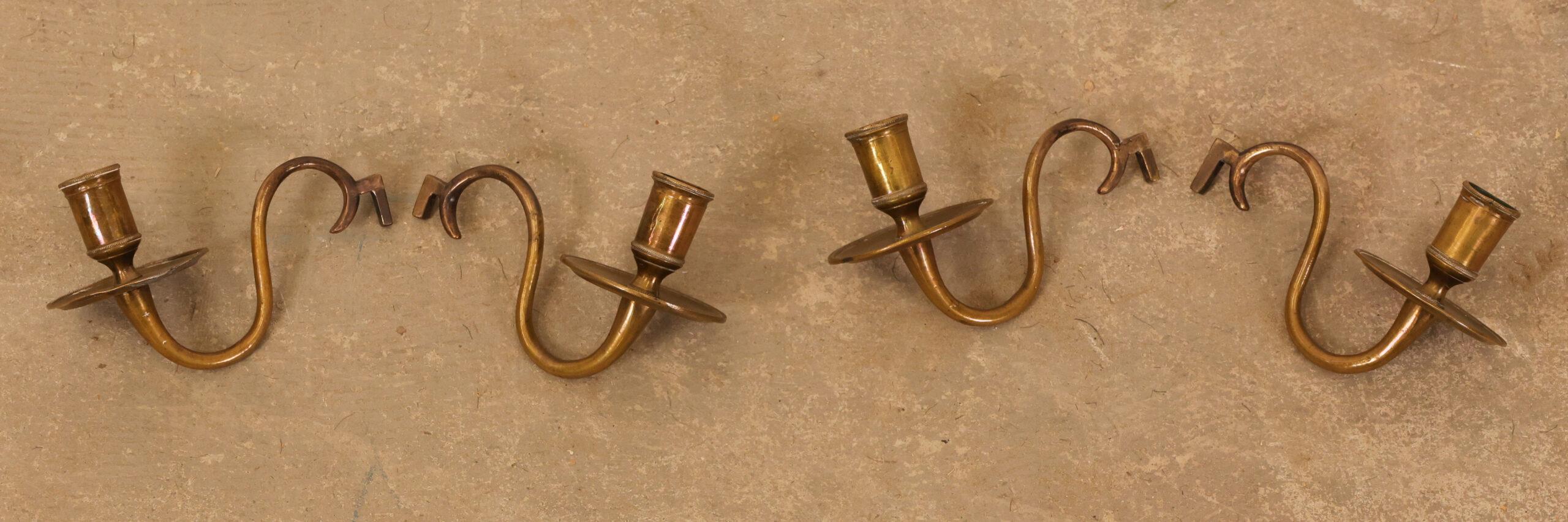 Gustaviano Pair of 1790 Gustavian Mirror Wall Sconces in vendita
