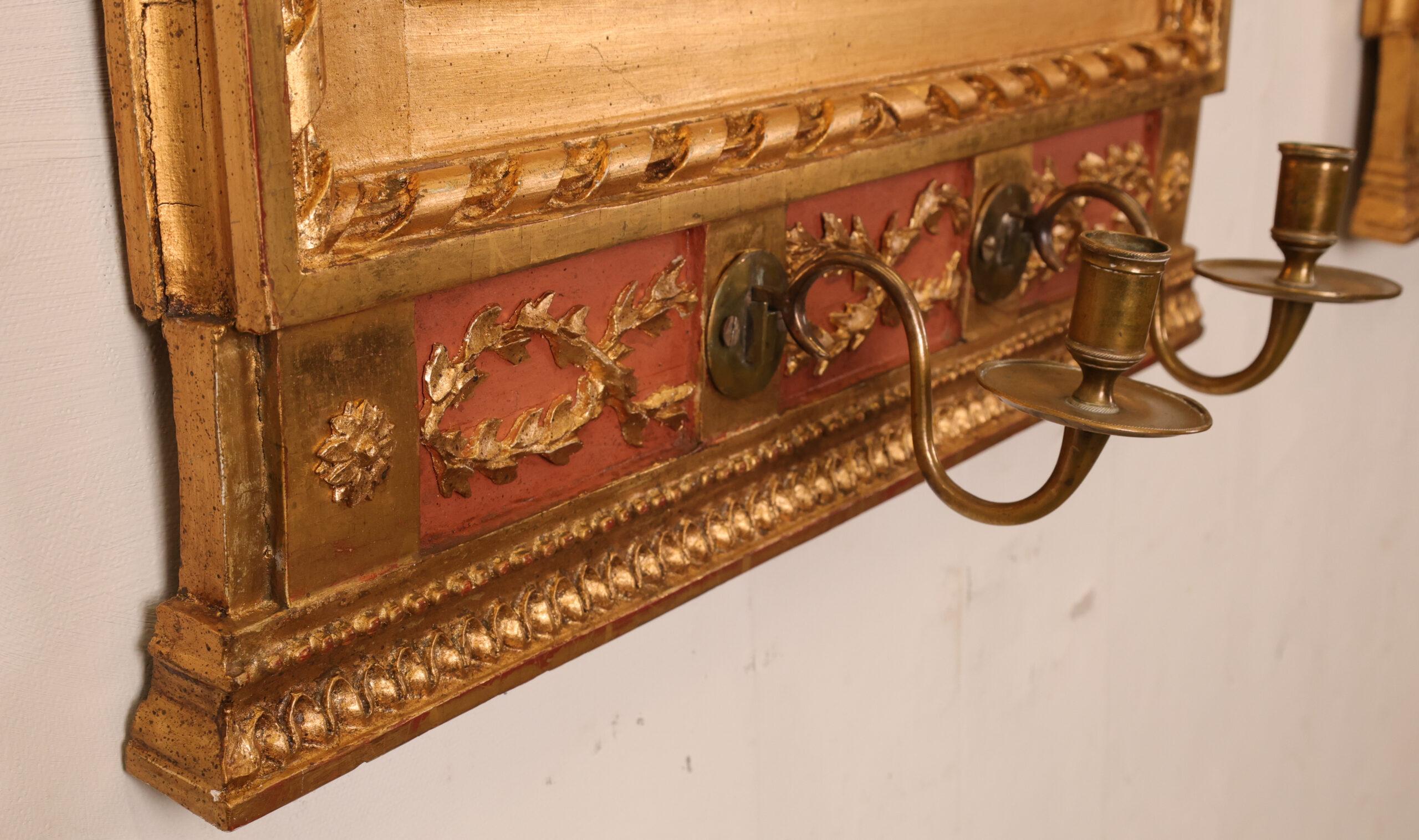 Svedese Pair of 1790 Gustavian Mirror Wall Sconces in vendita