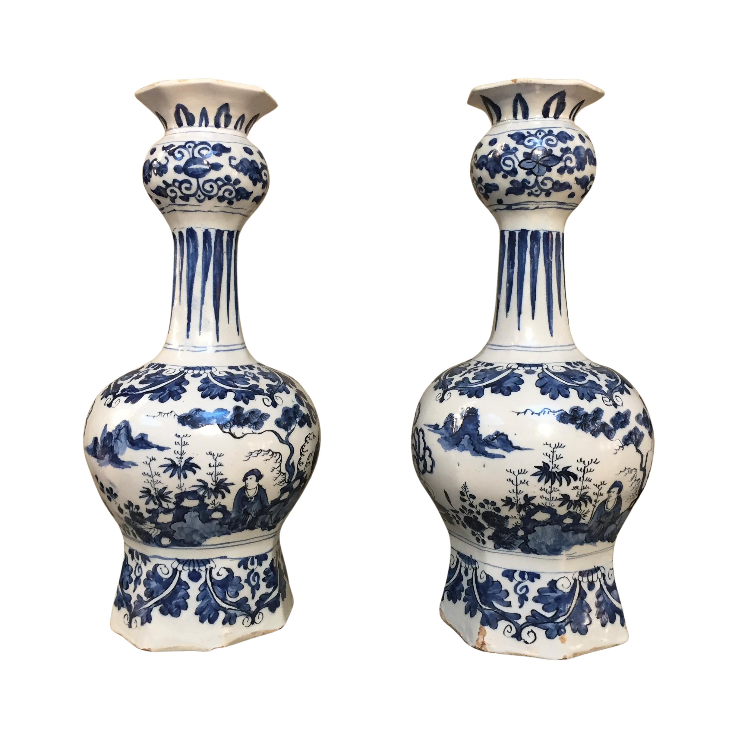 Late 17th Century Set of Two 17th Century Dutch Delft Vases in Chinoiserie