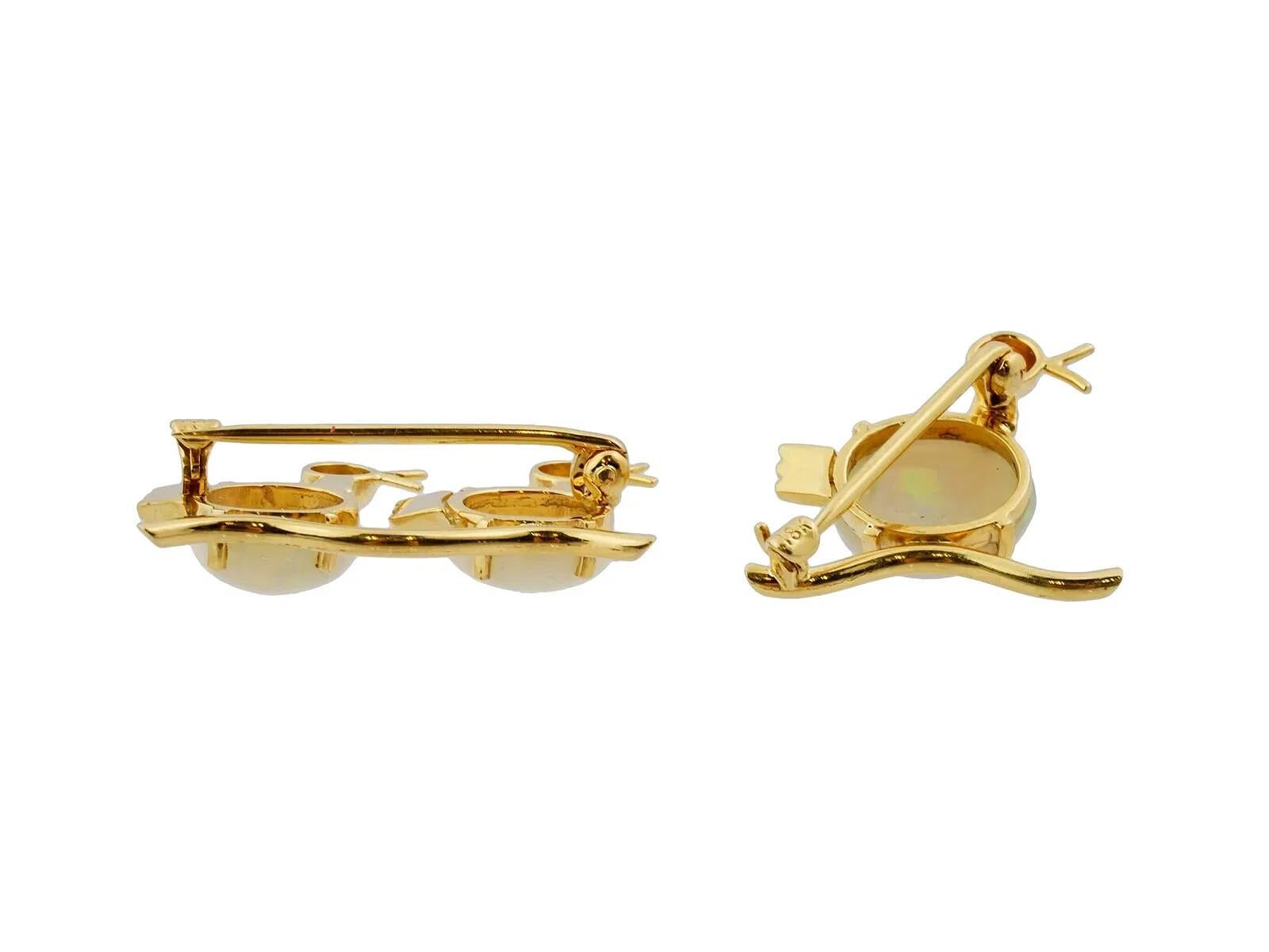 Juego De Dos Broches De Joyería Familia De Patos De Oro De 18K Con Ópalos Corte redondo en venta