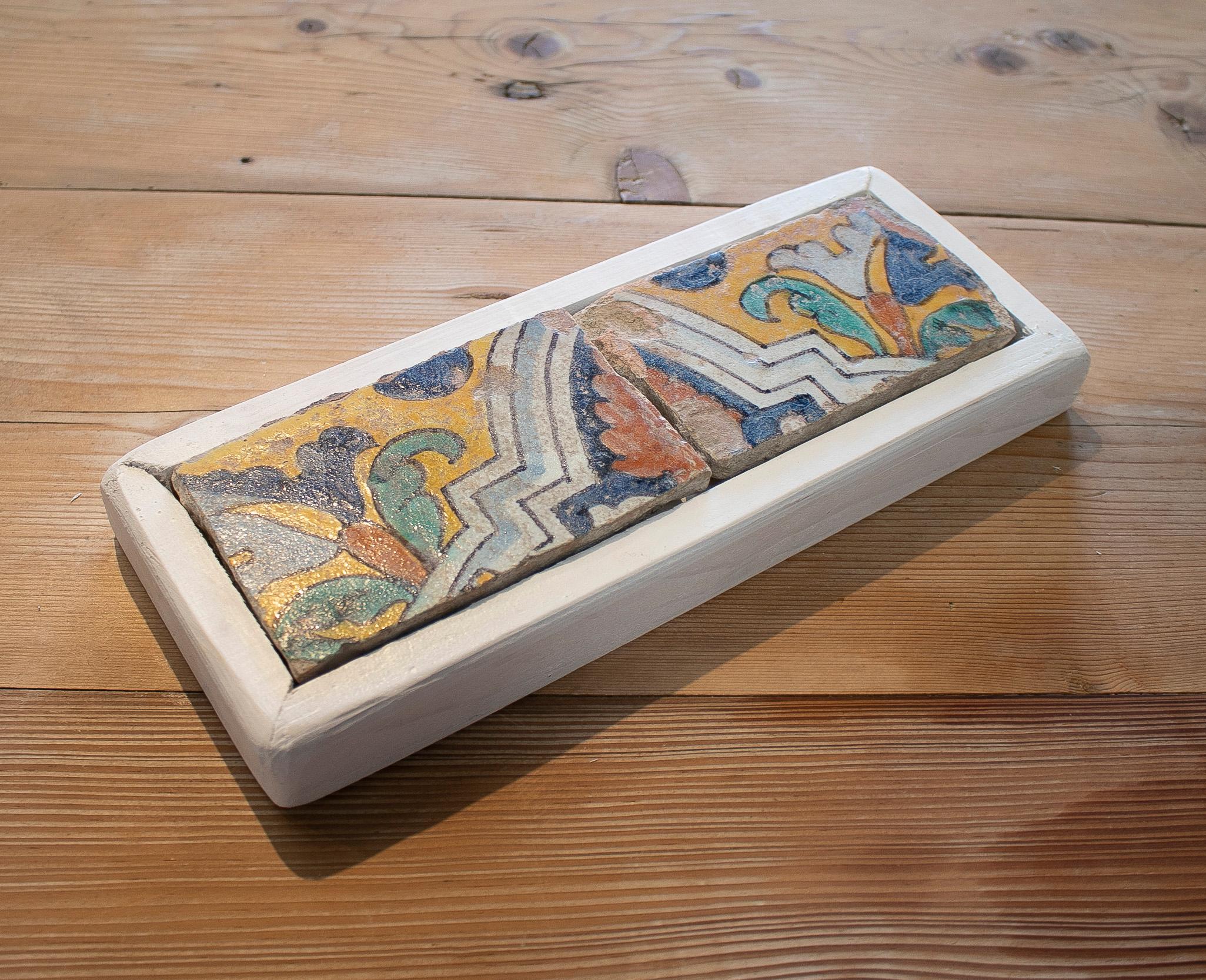 Set of Two 18th Century Spanish Hand Painted Glazed Ceramic Patterned Tiles  In Good Condition For Sale In Marbella, ES