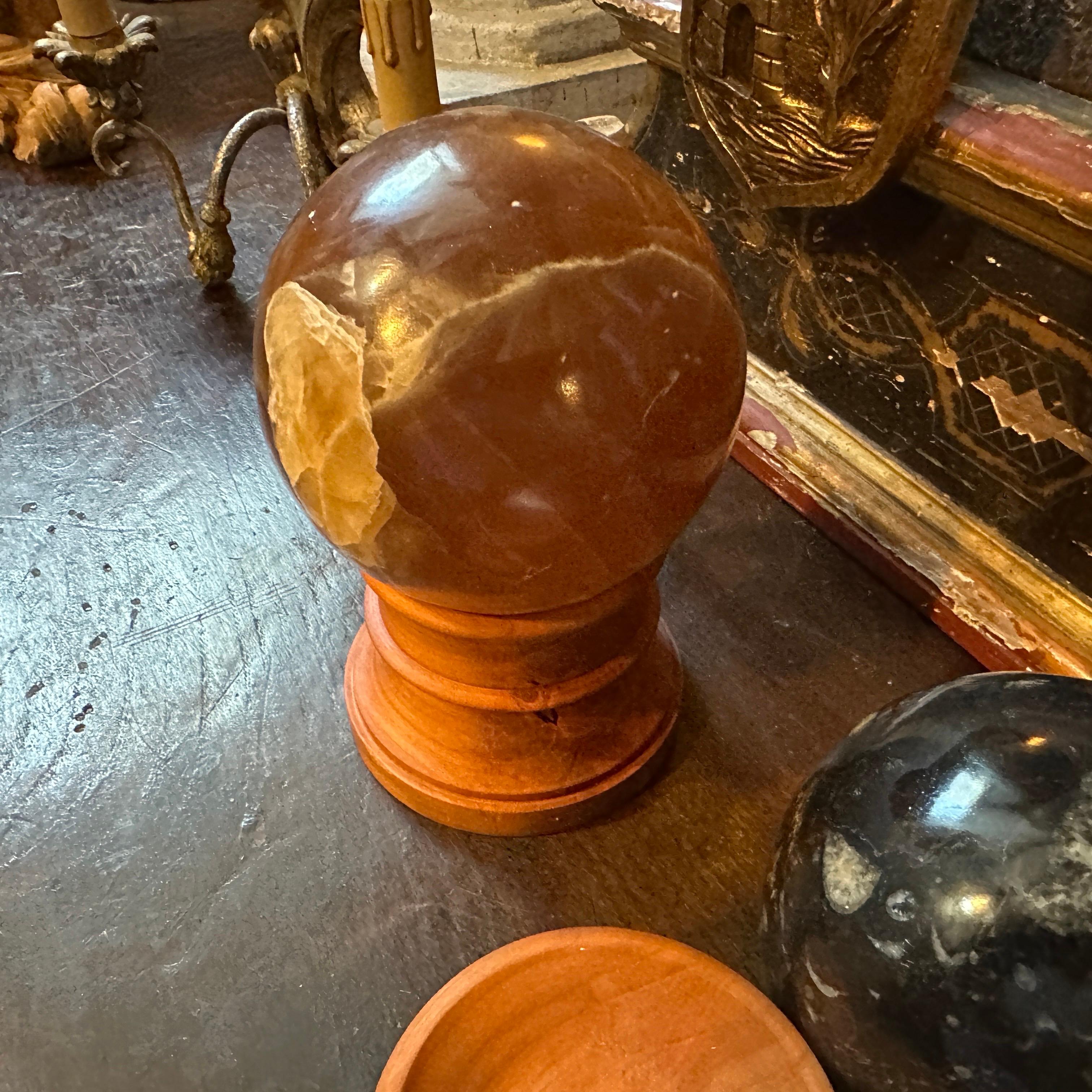 20th Century Set of two Art Deco Italian Marble Spheres on Cherry Wood Stand For Sale